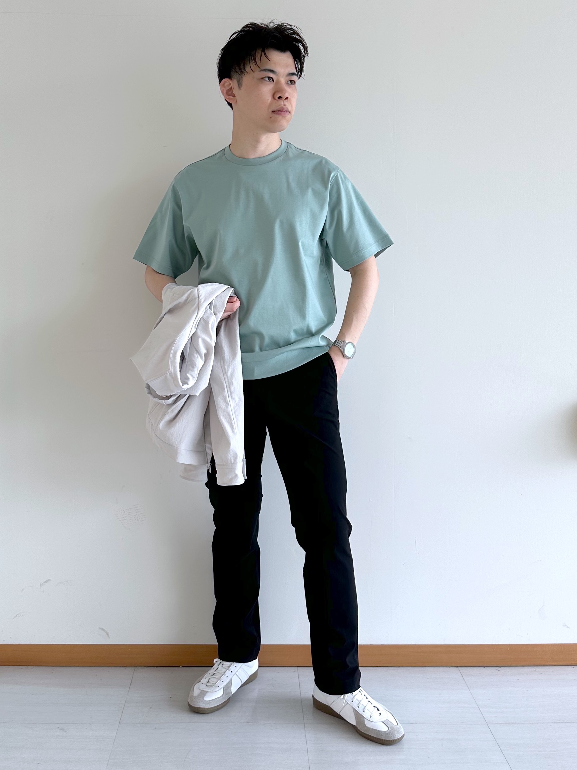 イッシーさんの「TAKEO KIKUCHI｜【撥水・洗える・シワになりにくい】 リランチェ（R） フードブルゾン」を使ったコーディネート
