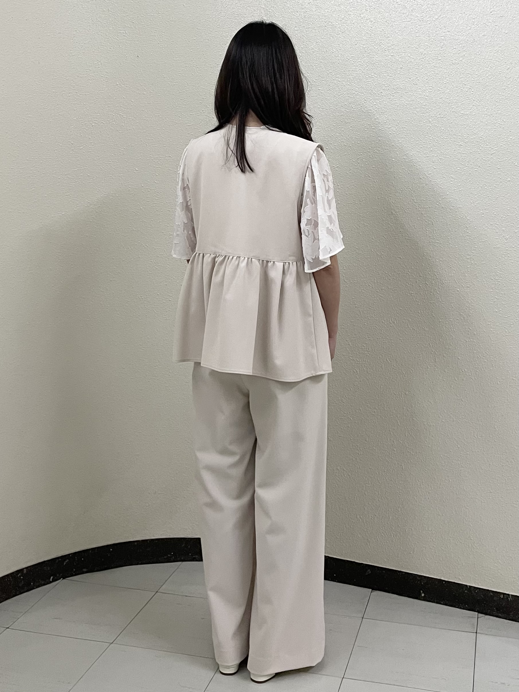 Ayaさんの「Reflect｜【単品使い◎】ペプラムベスト＋リラクシーパンツセット」を使ったコーディネート