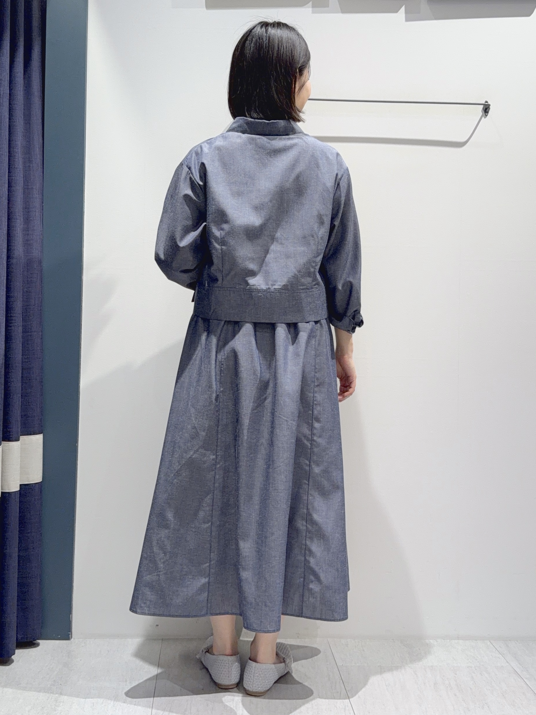 あんりさんの「grove｜【貴島明日香さん着用／イージーケア／接触冷感】麻混クロップドシャツ」を使ったコーディネート