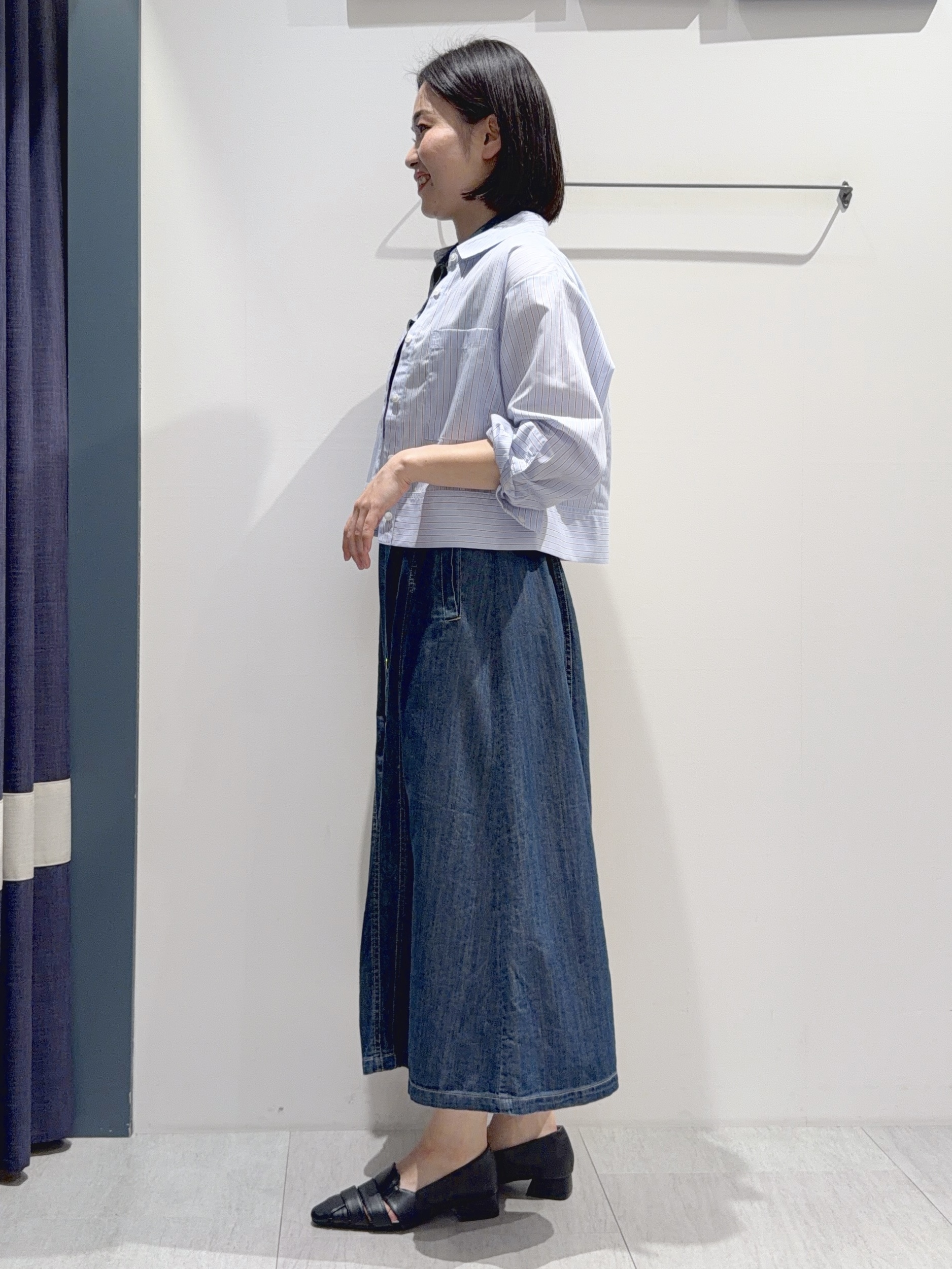 あんりさんの「grove｜【貴島明日香さん着用／イージーケア／接触冷感】麻混クロップドシャツ」を使ったコーディネート