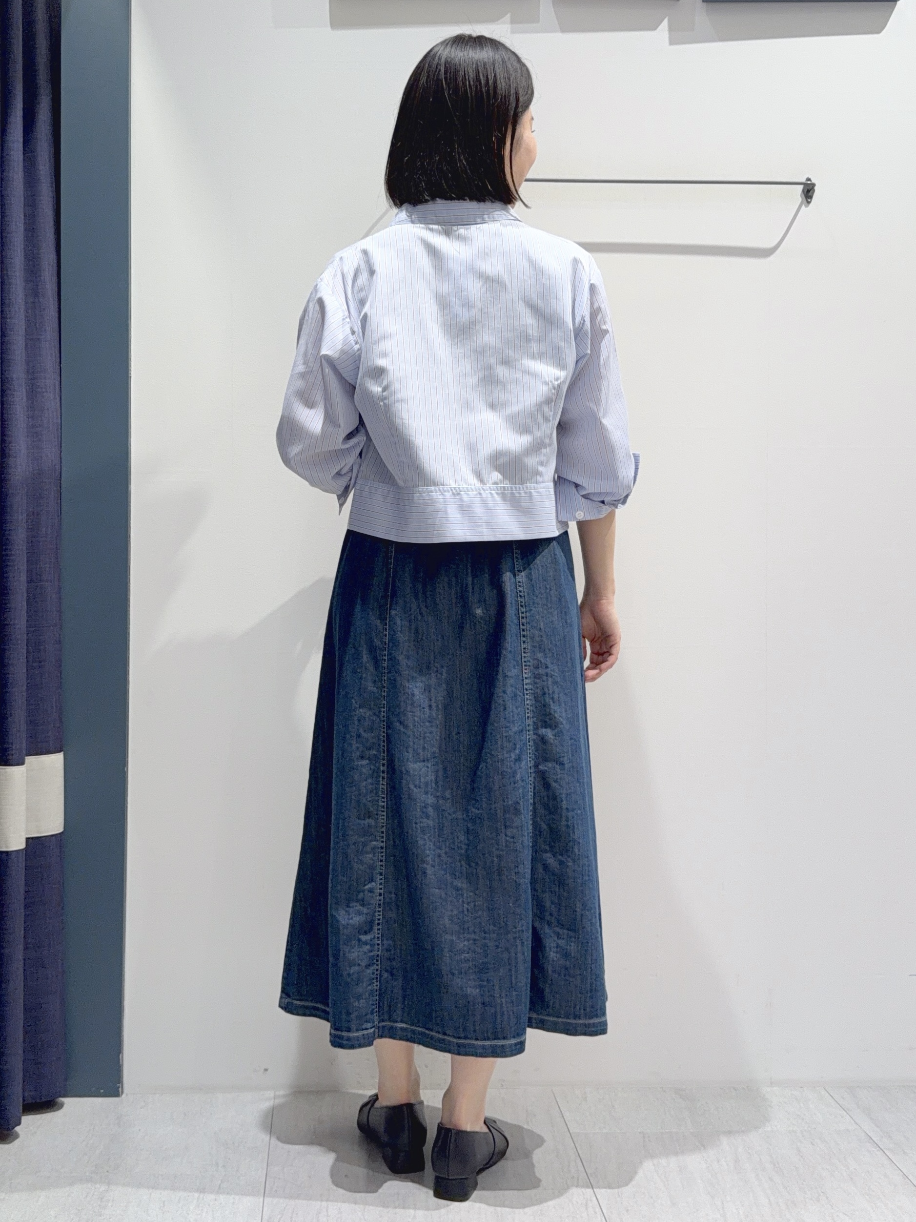 あんりさんの「grove｜【貴島明日香さん着用／イージーケア／接触冷感】麻混クロップドシャツ」を使ったコーディネート