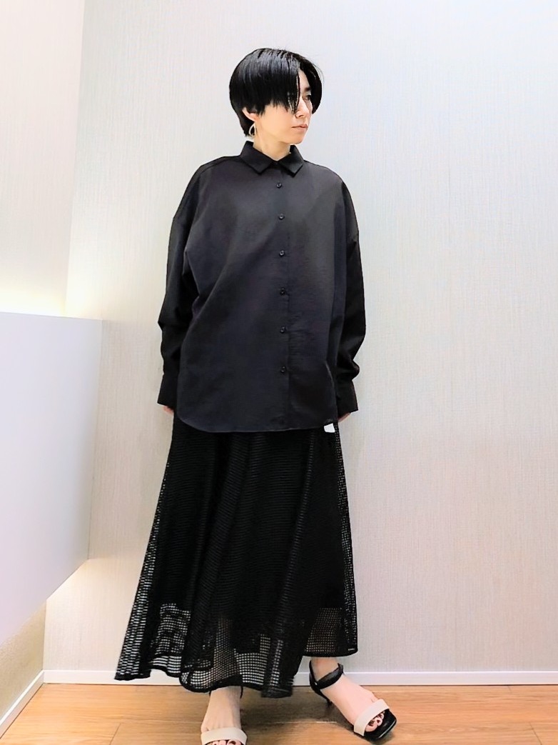 ミズタさんの「UNTITLED｜【2WAY/マシンウォッシャブル】カシュクールデザインシャツ」を使ったコーディネート