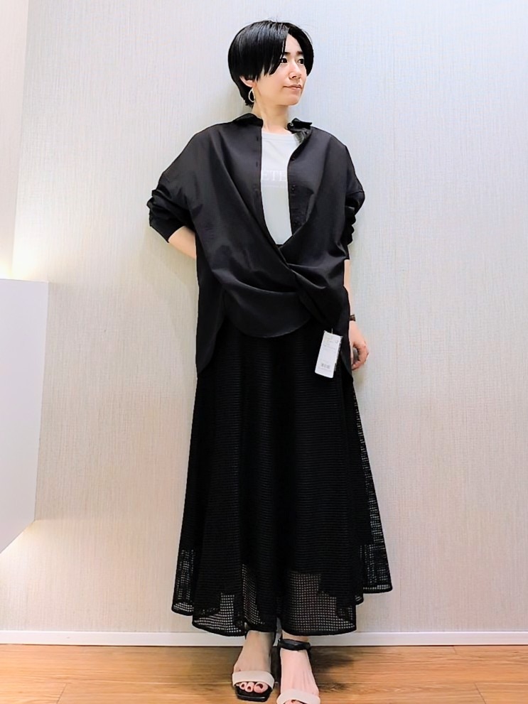 ミズタさんの「UNTITLED｜【2WAY/マシンウォッシャブル】カシュクールデザインシャツ」を使ったコーディネート