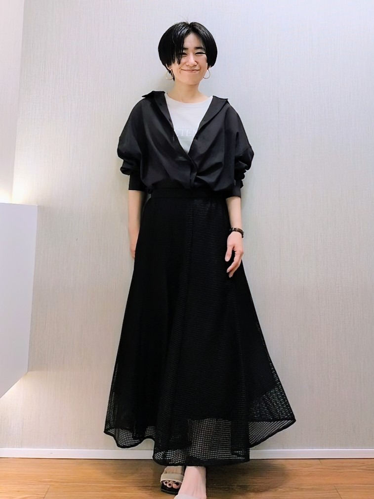 ミズタさんの「UNTITLED｜【2WAY/マシンウォッシャブル】カシュクールデザインシャツ」を使ったコーディネート