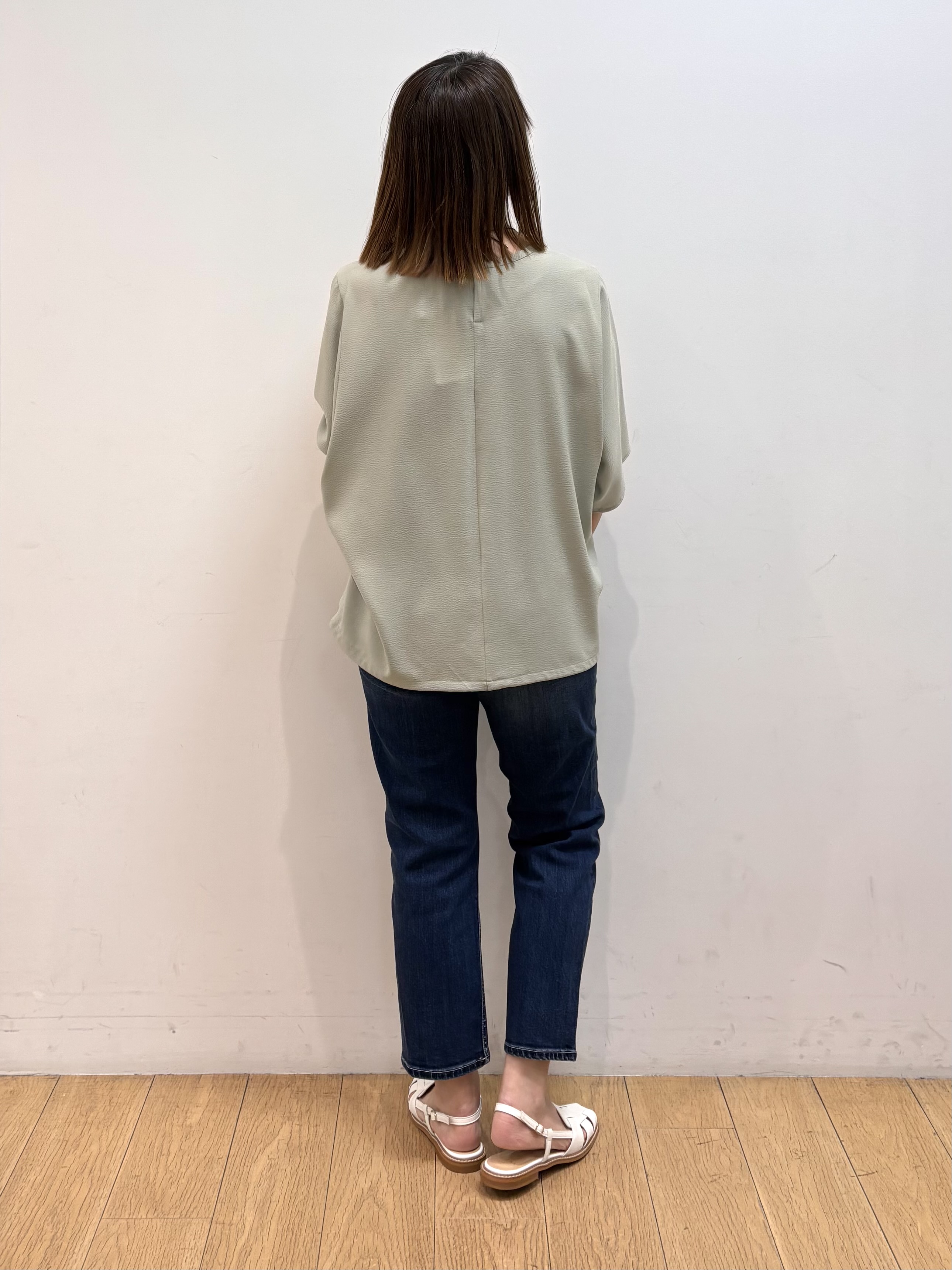 mikkoさんの「INDIVI｜【洗える／2WAY／裾ドロスト付き】 ドルマンスリーブチュニックトップス」を使ったコーディネート