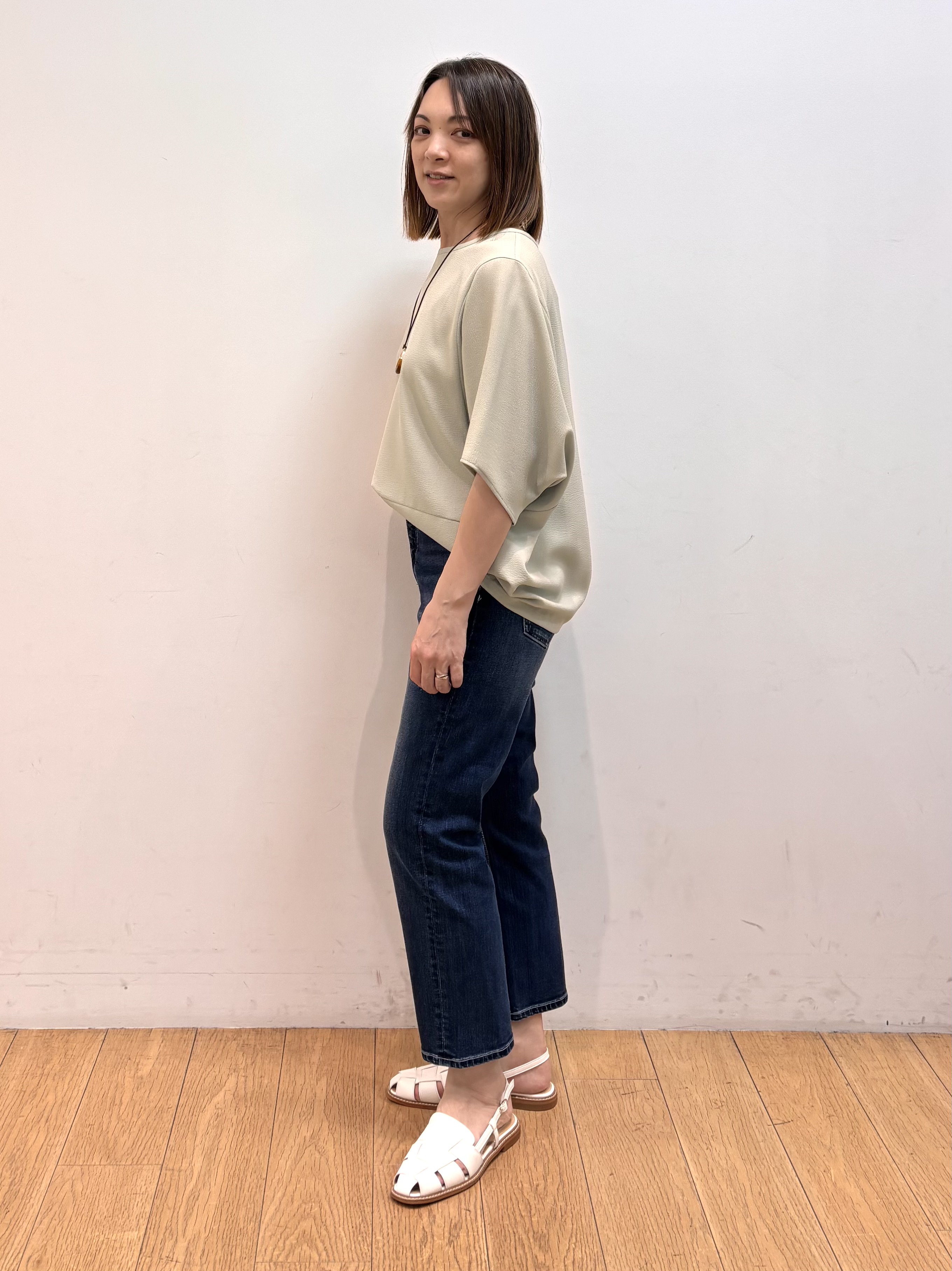 mikkoさんの「INDIVI｜【洗える／2WAY／裾ドロスト付き】 ドルマンスリーブチュニックトップス」を使ったコーディネート