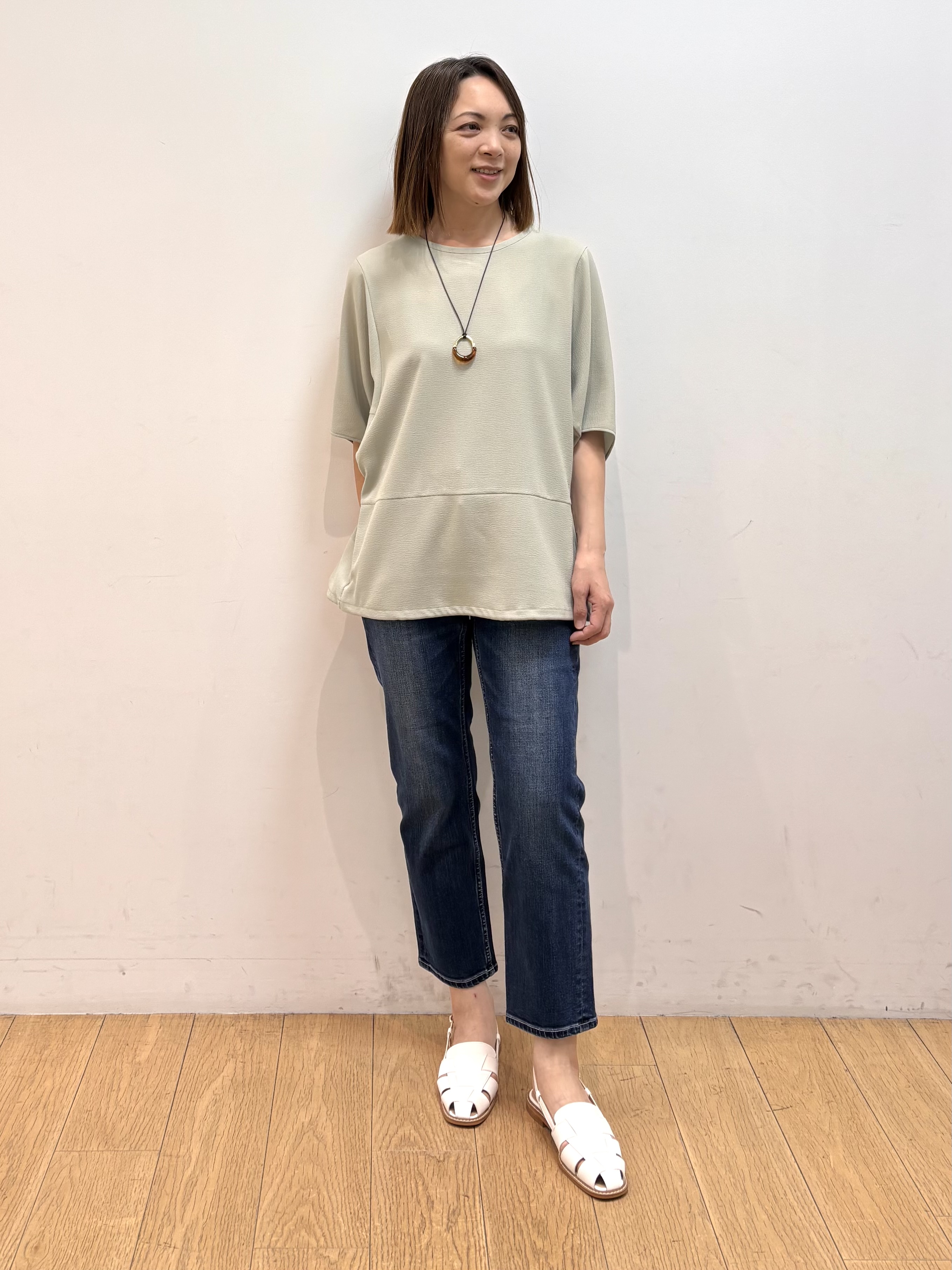 mikkoさんの「INDIVI｜【洗える／2WAY／裾ドロスト付き】 ドルマンスリーブチュニックトップス」を使ったコーディネート