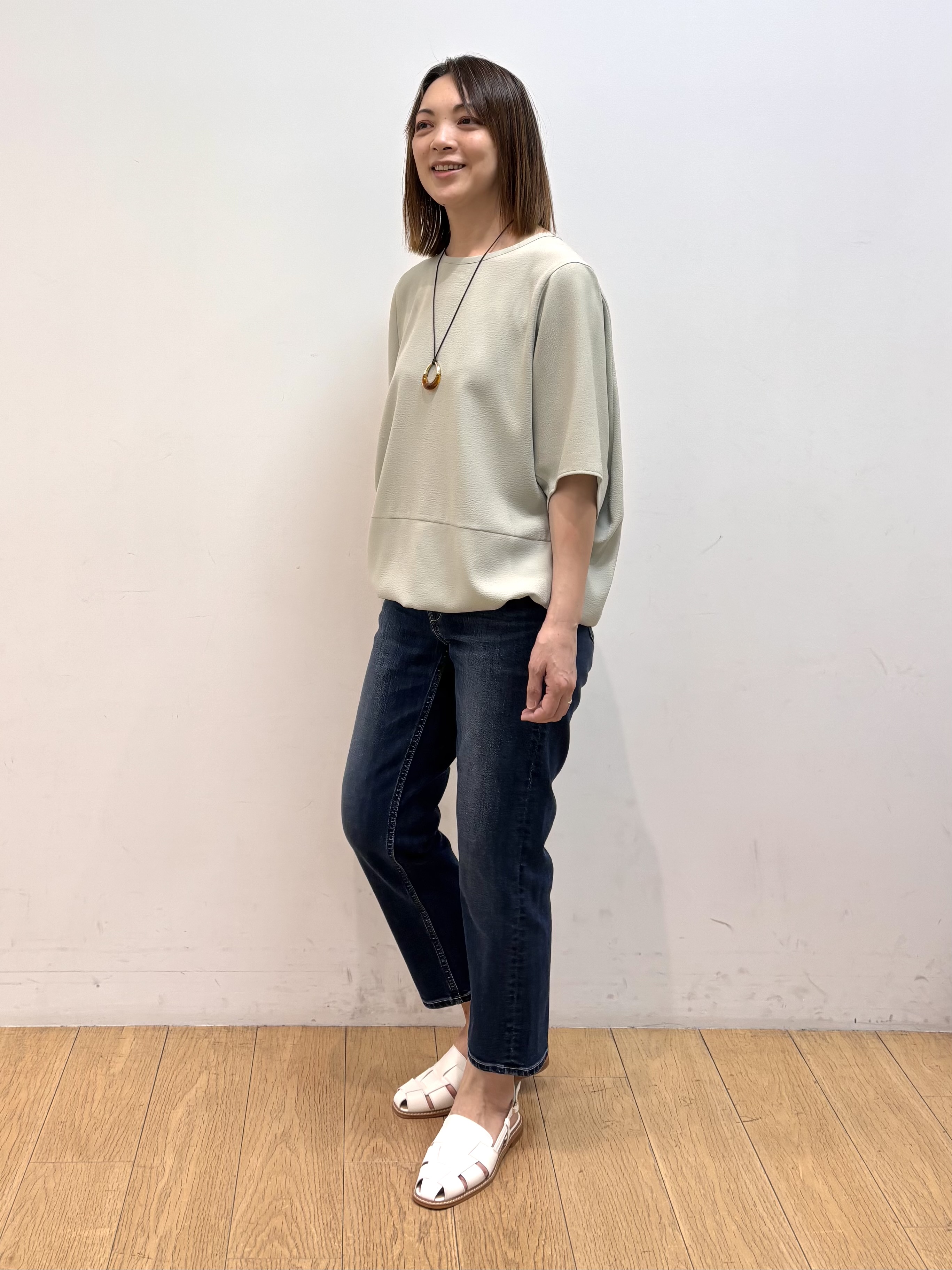 mikkoさんの「INDIVI｜【洗える／2WAY／裾ドロスト付き】 ドルマンスリーブチュニックトップス」を使ったコーディネート