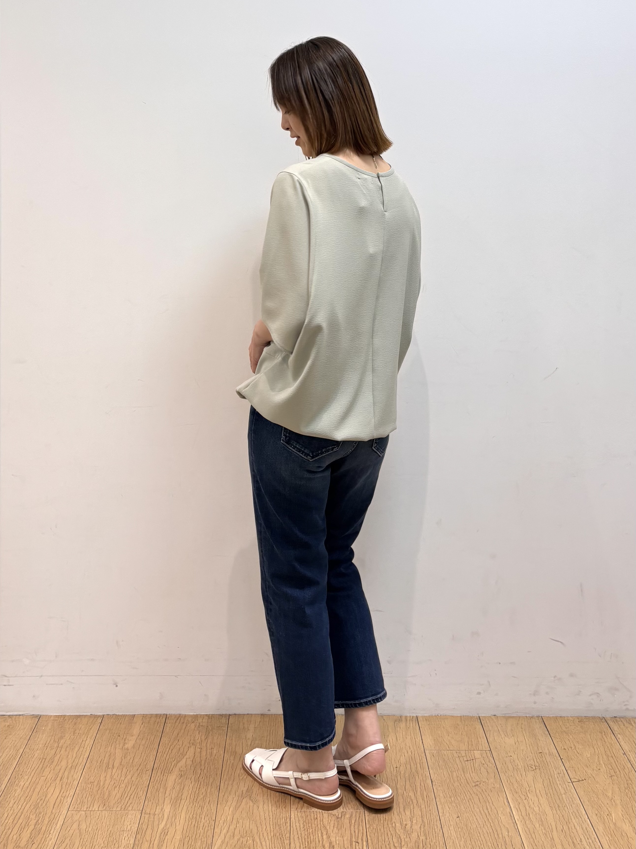 mikkoさんの「INDIVI｜【洗える／2WAY／裾ドロスト付き】 ドルマンスリーブチュニックトップス」を使ったコーディネート