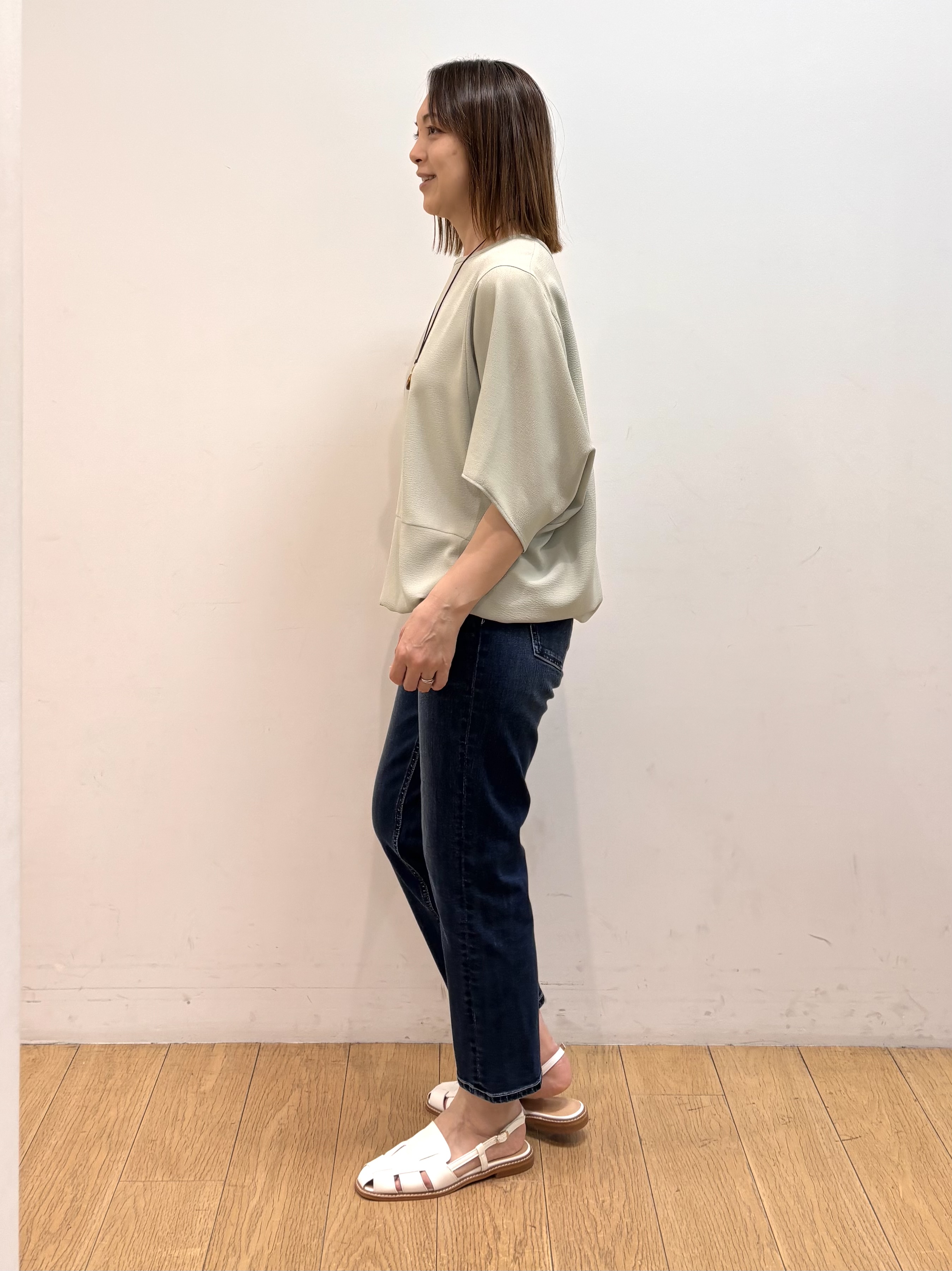 mikkoさんの「INDIVI｜【洗える／2WAY／裾ドロスト付き】 ドルマンスリーブチュニックトップス」を使ったコーディネート