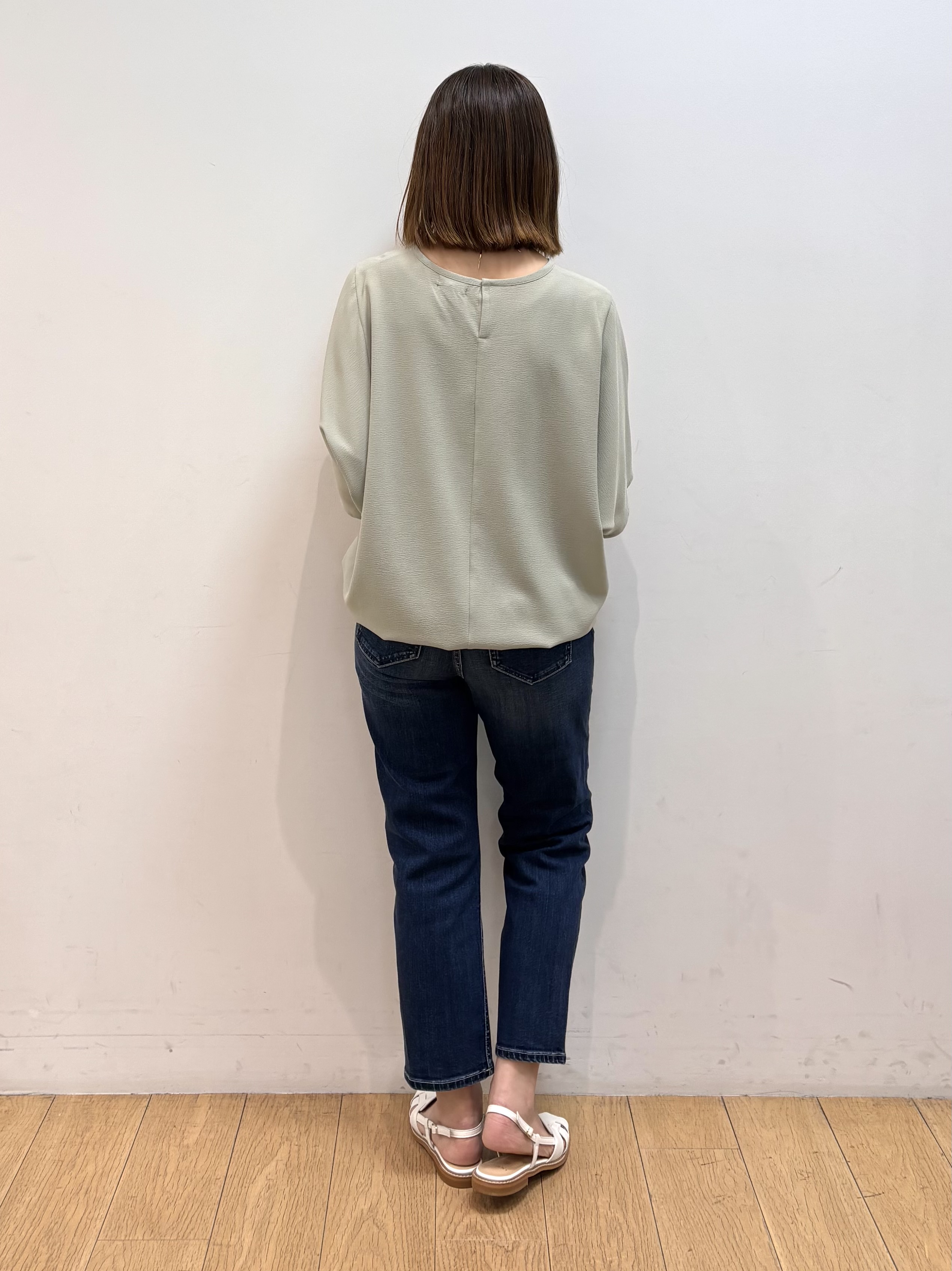 mikkoさんの「INDIVI｜【洗える／2WAY／裾ドロスト付き】 ドルマンスリーブチュニックトップス」を使ったコーディネート