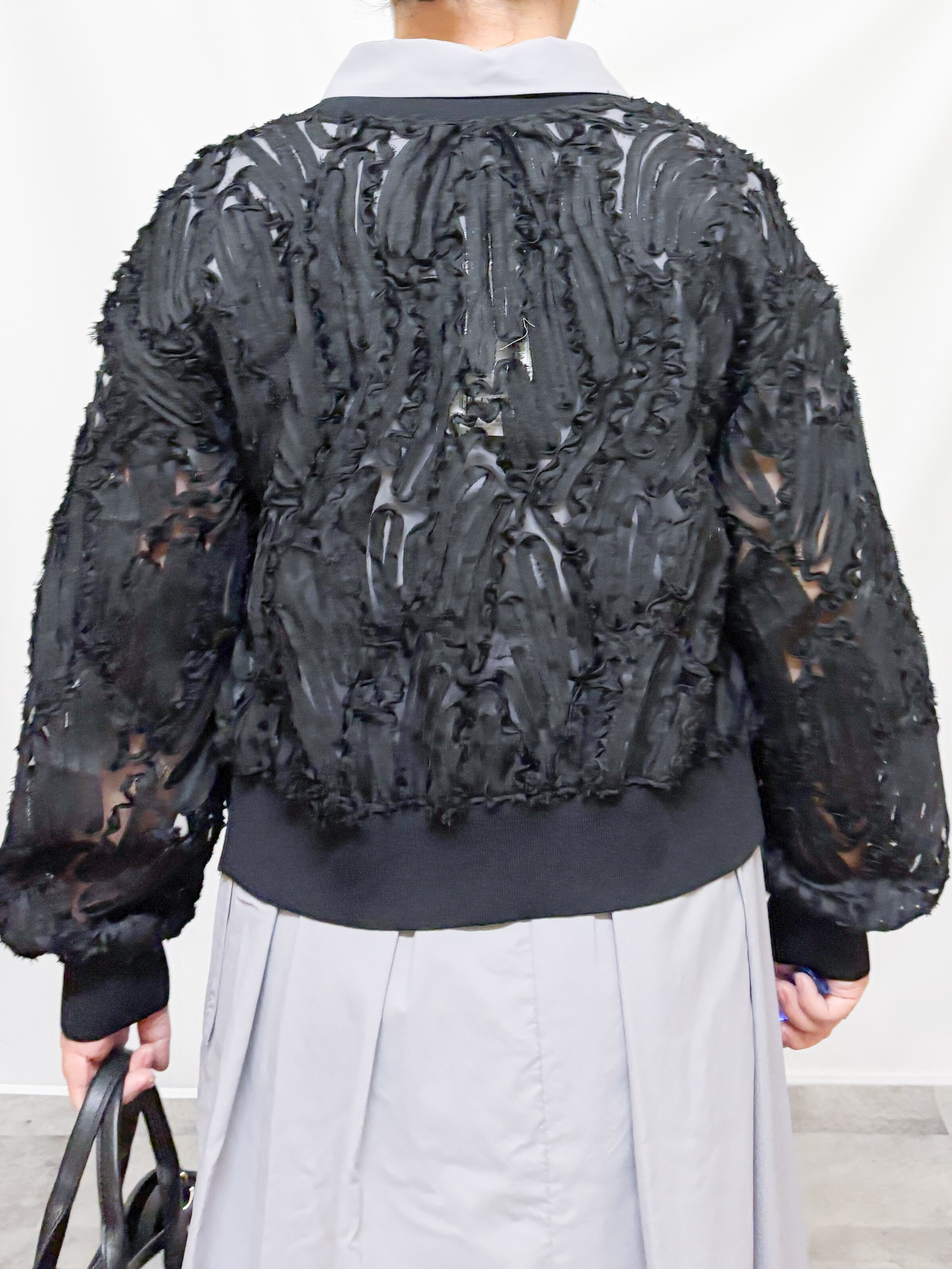 HALさんの「OPAQUE.CLIP｜シアー幾何刺繍カーディガン【洗濯機OK】」を使ったコーディネート