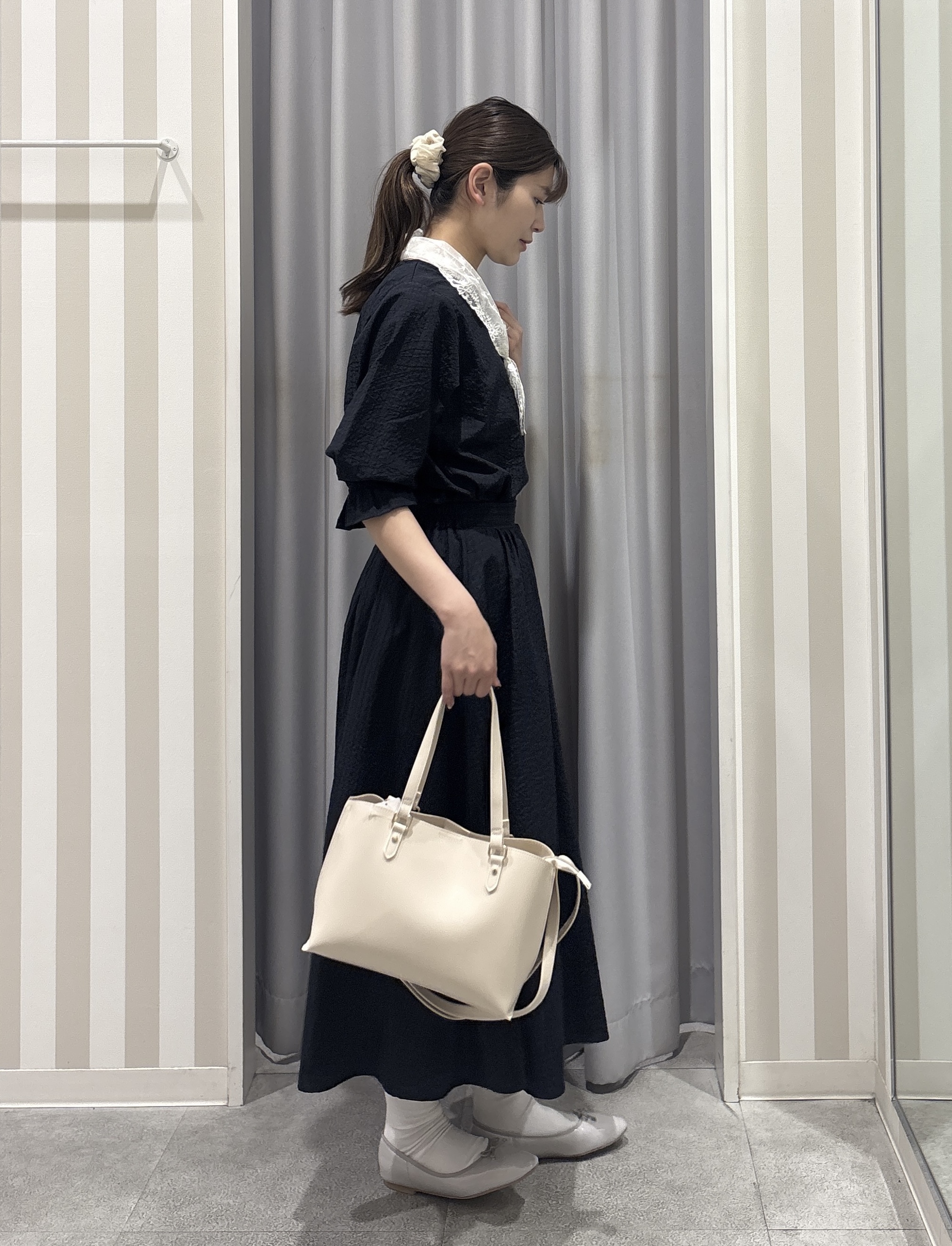 Rikaさんの「SHOO･LA･RUE｜【セットアップ可/洗濯機可】上品チェックが好印象 ゆるさら6分袖ブラウス」を使ったコーディネート