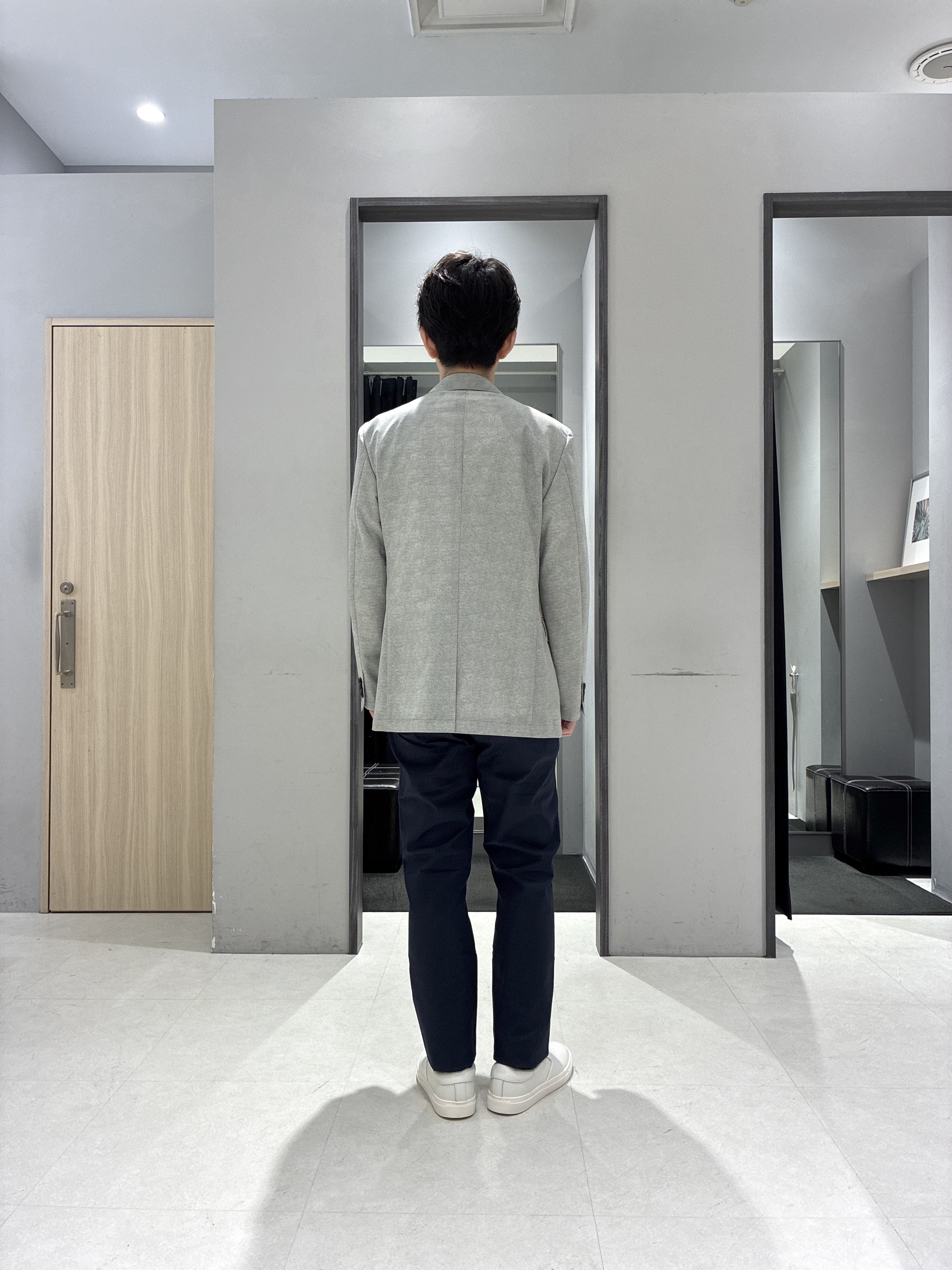 わいずみさんの「TAKEO KIKUCHI｜【抗菌防臭】COOL DOTS（R）ドビープリント ジャケット」を使ったコーディネート