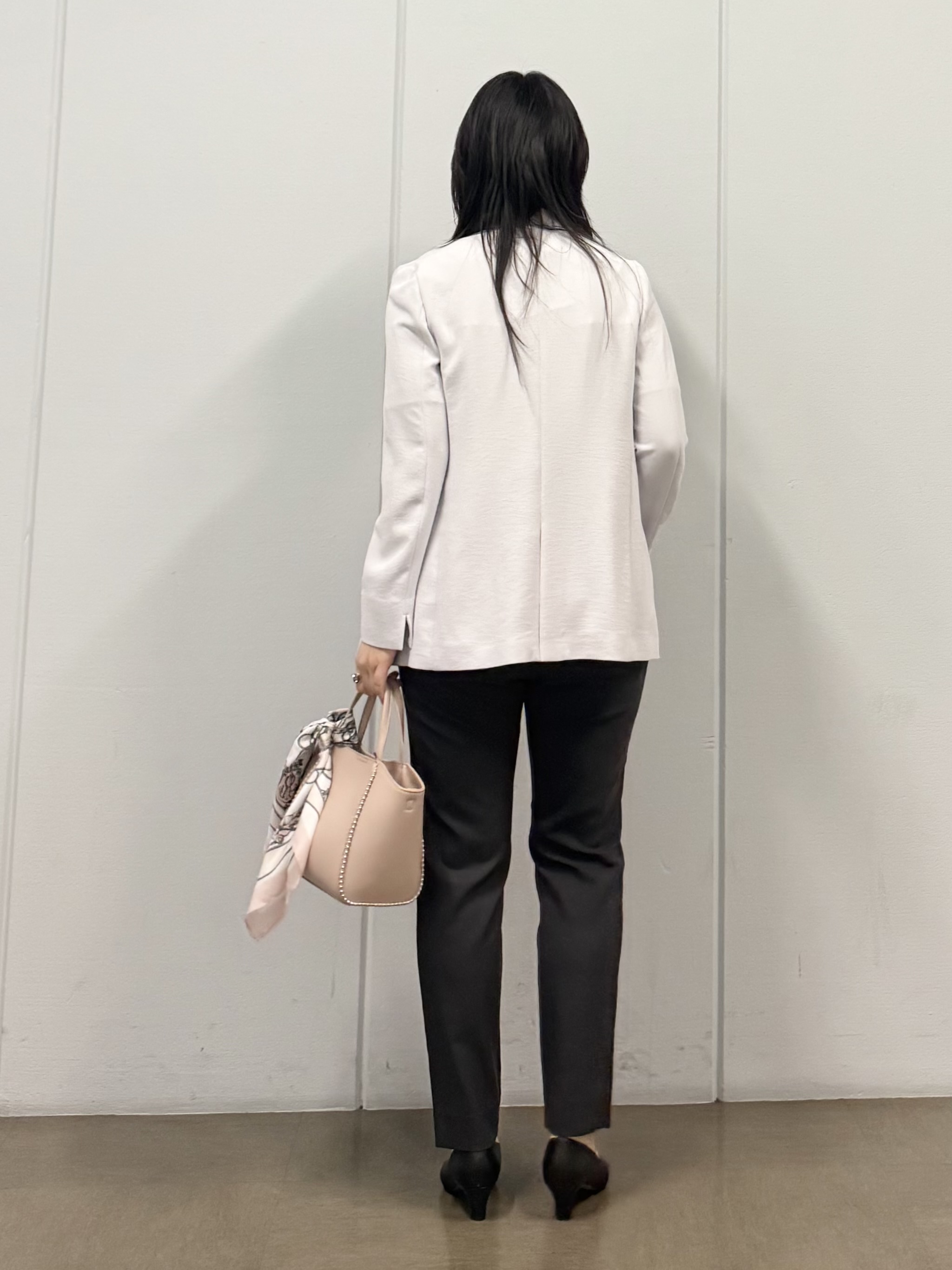 mizukiさんの「INDIVI｜【洗える／多機能／SETUP可】着る日傘ダブルジャケット」を使ったコーディネート