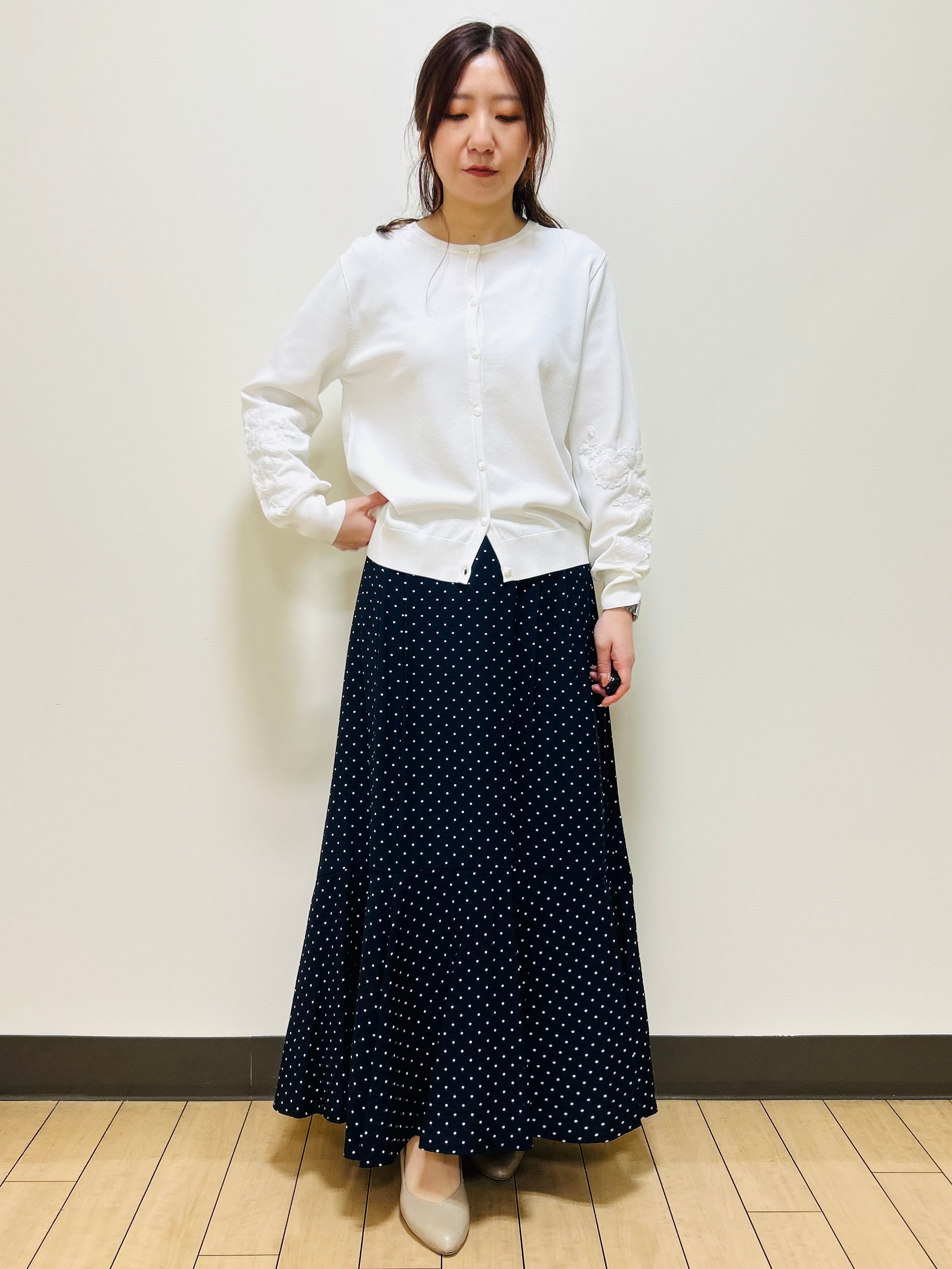 miiiさんの「Reflect｜レースデザインスリーブカーディガン」を使ったコーディネート