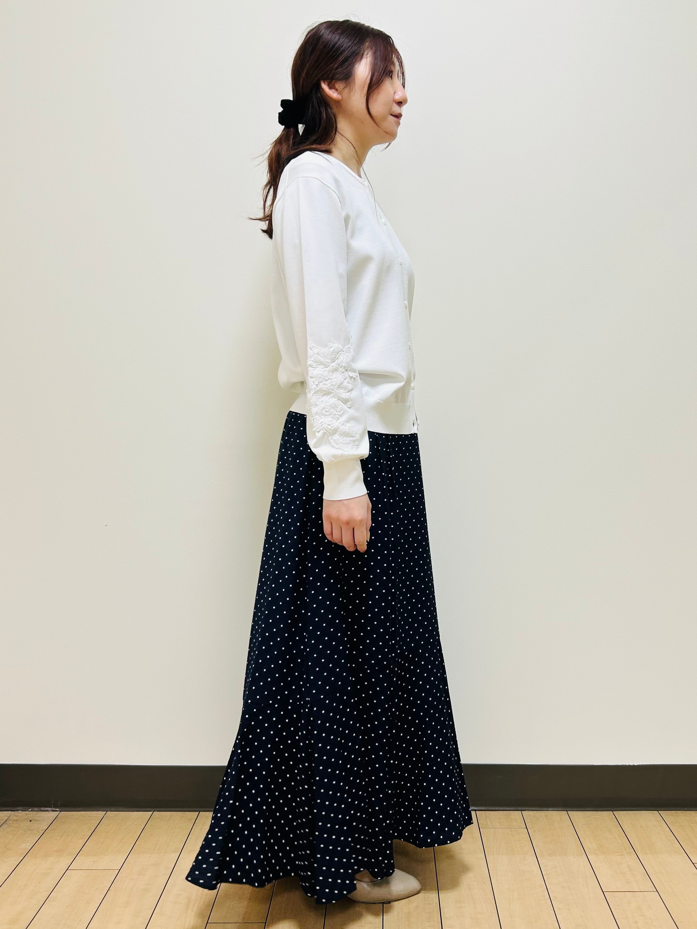 miiiさんの「Reflect｜レースデザインスリーブカーディガン」を使ったコーディネート