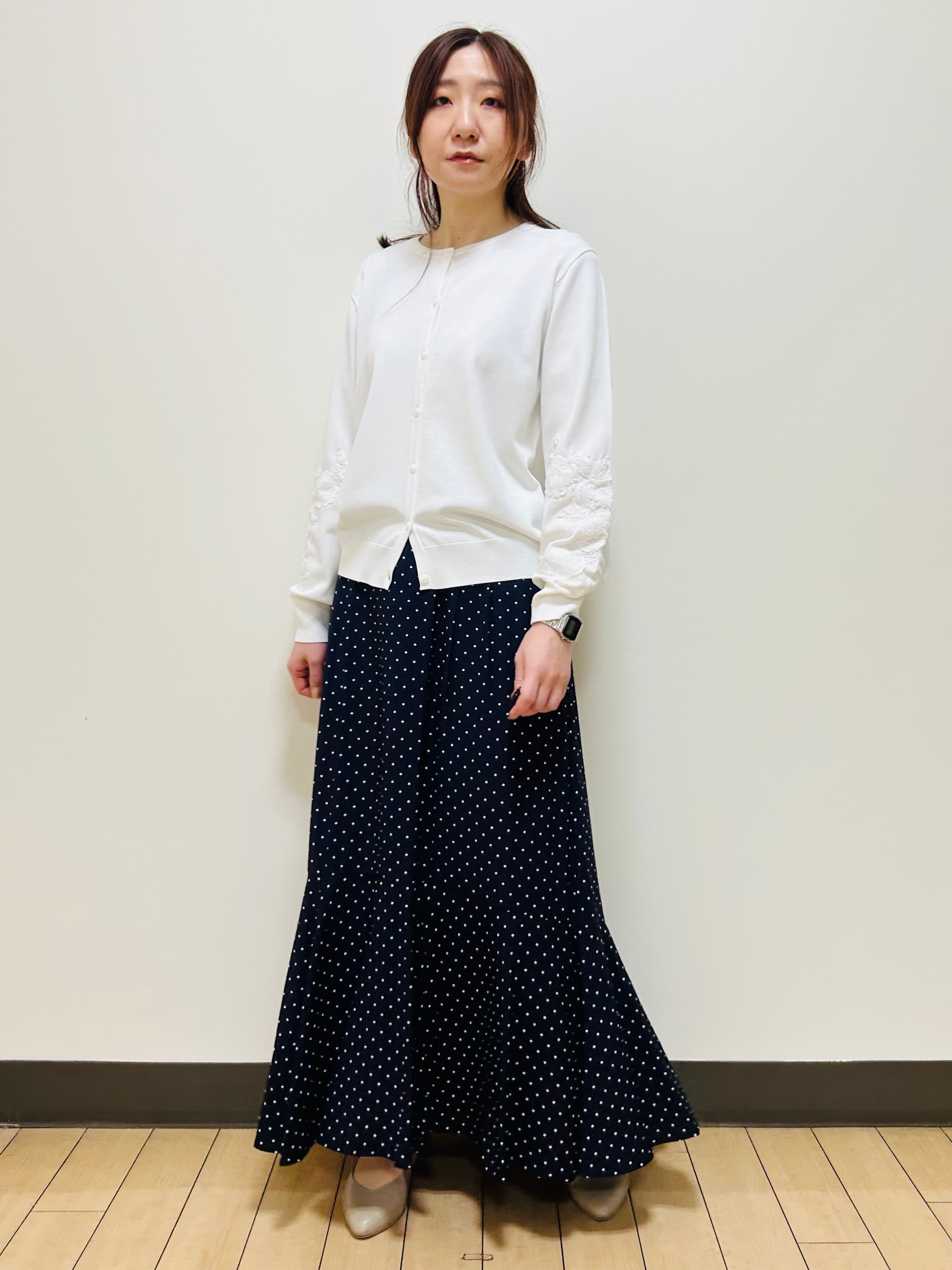 miiiさんの「Reflect｜レースデザインスリーブカーディガン」を使ったコーディネート