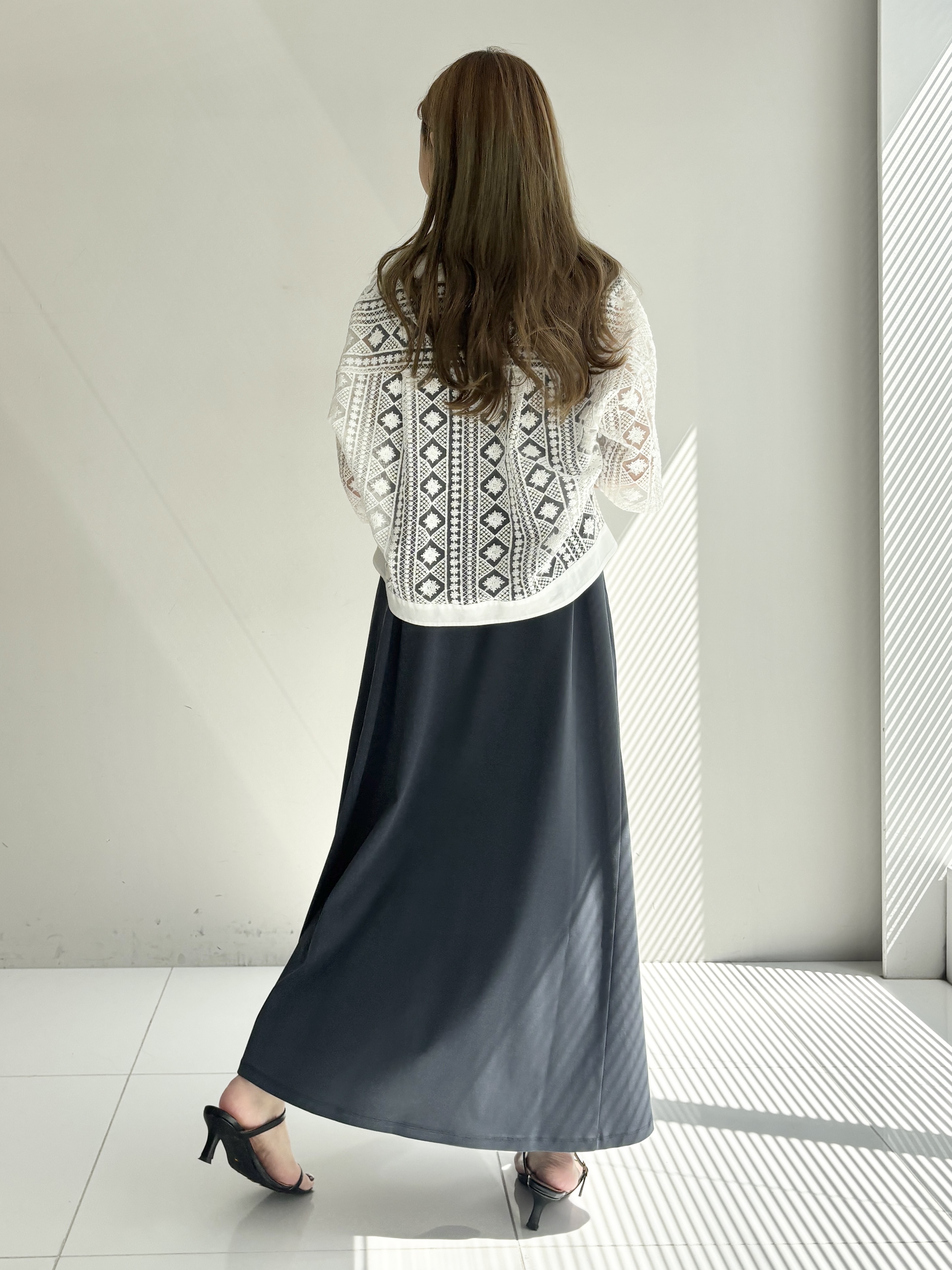 清水夏姫さんの「DRESSTERIOR｜【接触冷感／抗菌防臭／消臭/ウォッシャブル】アイスクリアコットン フレンチスリーブワンピース」を使ったコーディネート