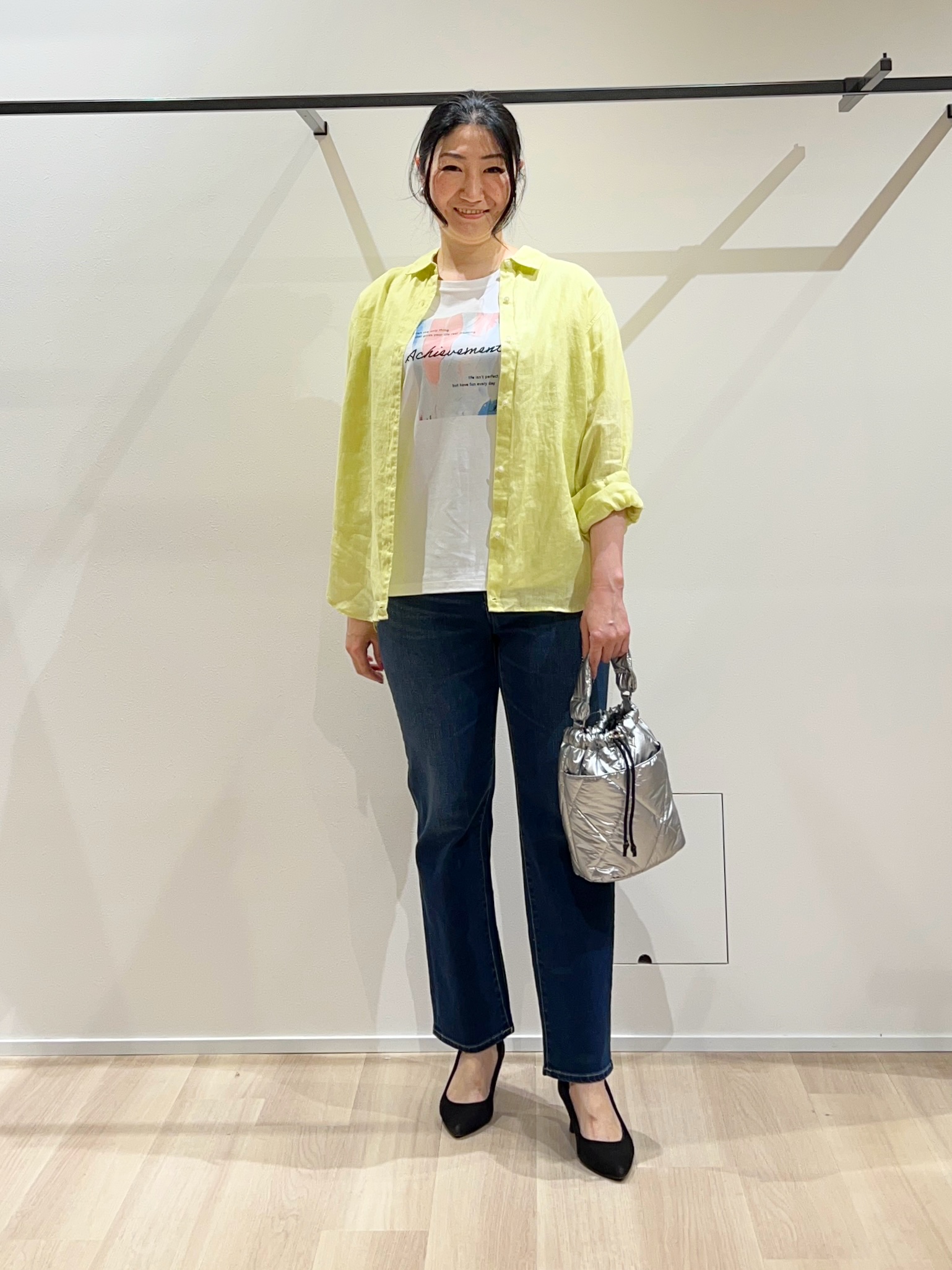 TOMOMIさんの「UNTITLED｜【接触冷感／2WAY】カシュクールリネンシャツ」を使ったコーディネート