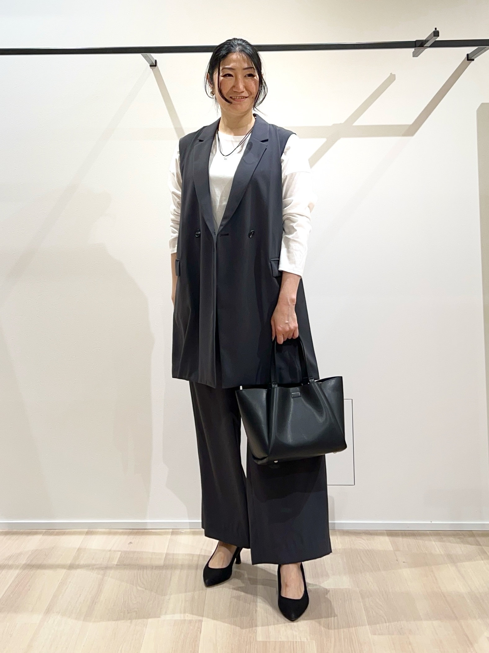 TOMOMIさんの「UNTITLED｜【接触冷感／透湿／着る日傘】ドルマントップス」を使ったコーディネート
