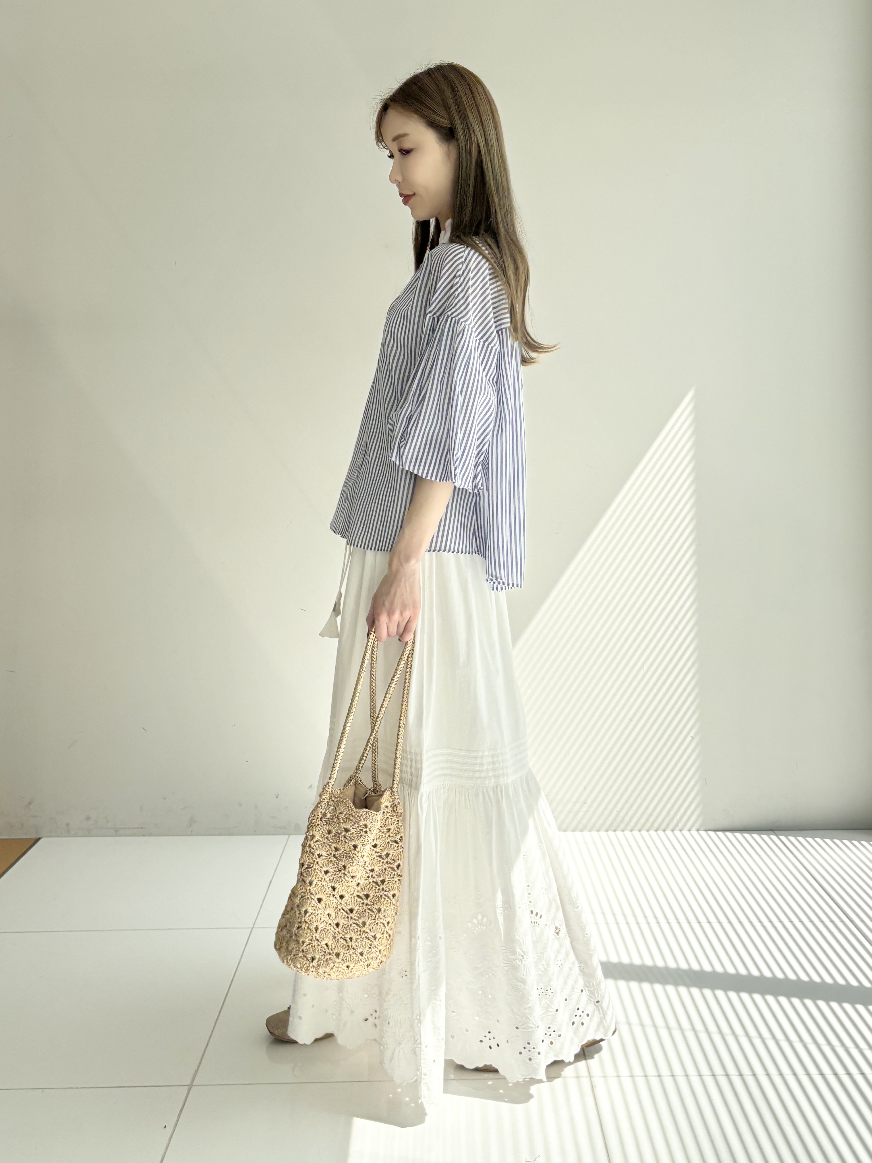 清水夏姫さんの「DRESSTERIOR｜【otonaMUSE5月号掲載/ウォッシャブル】ロンドンストライプクレリックブラウス」を使ったコーディネート