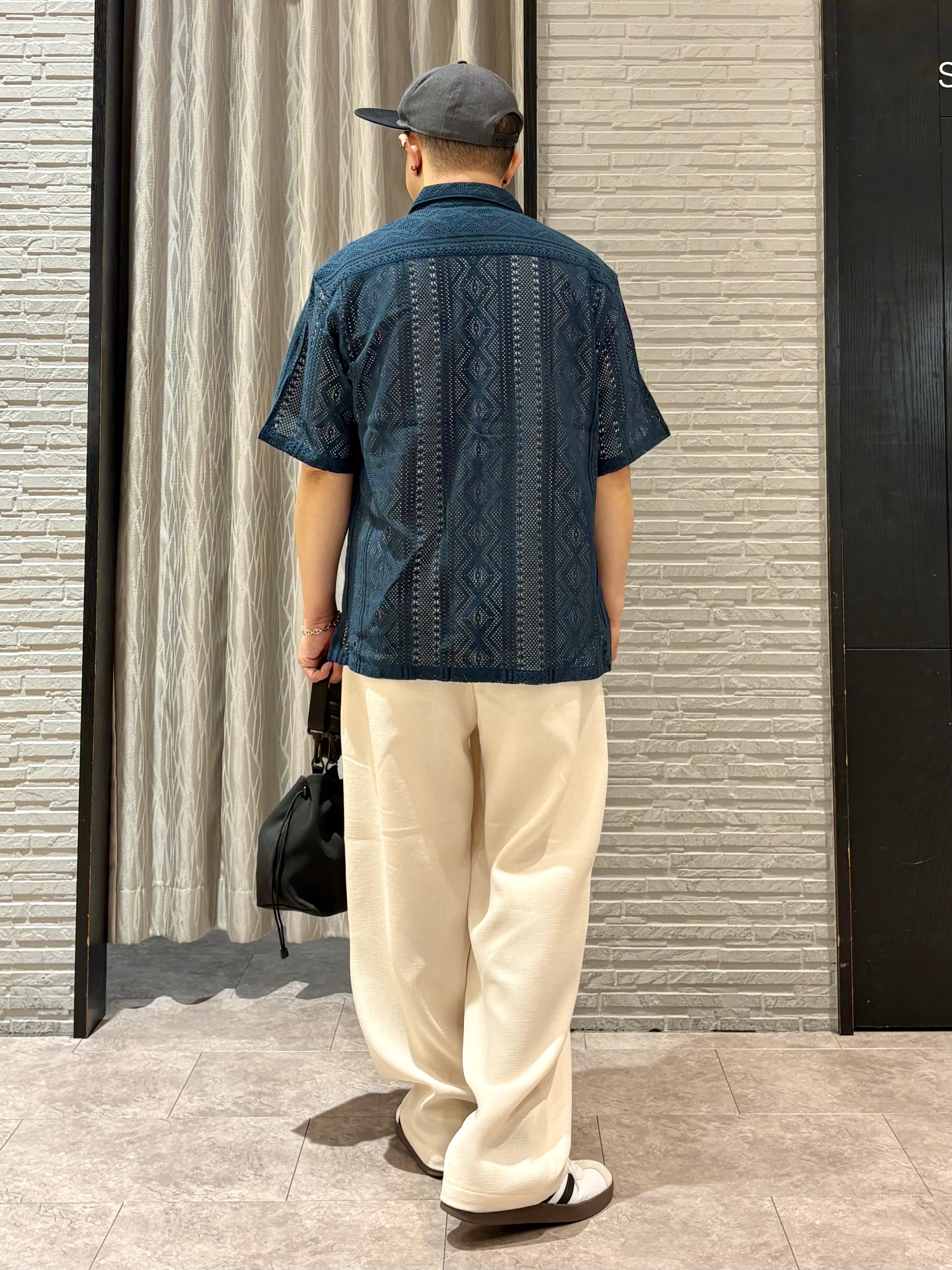 Pーyamaさんの「THE SHOP TK｜【2点セット】クラフトレース 半袖シャツ＋半袖Tシャツ」を使ったコーディネート