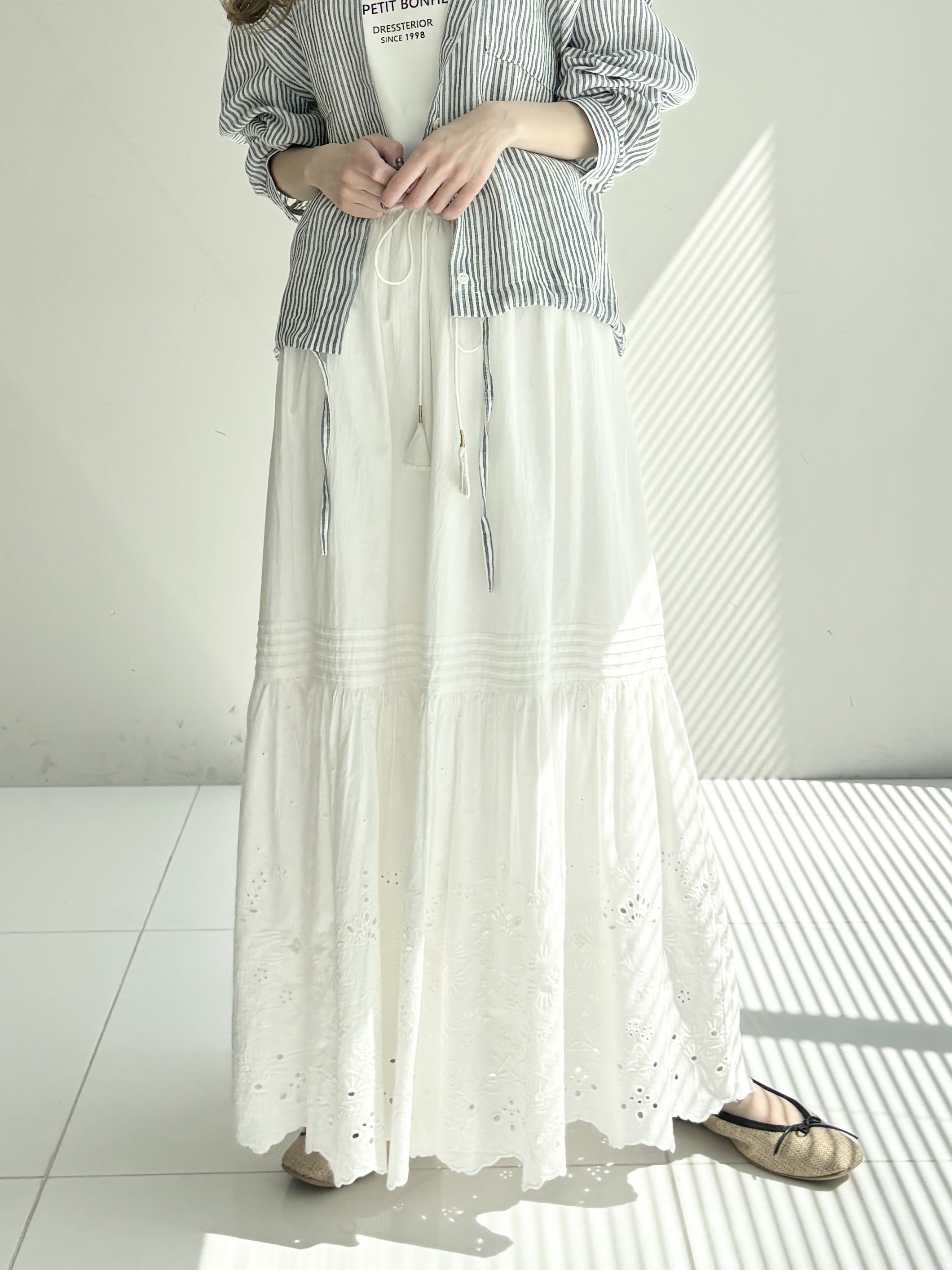 清水夏姫さんの「DRESSTERIOR｜【2WAY/羽織にも】ウォッシャブルリネン ドロストシャツ」を使ったコーディネート