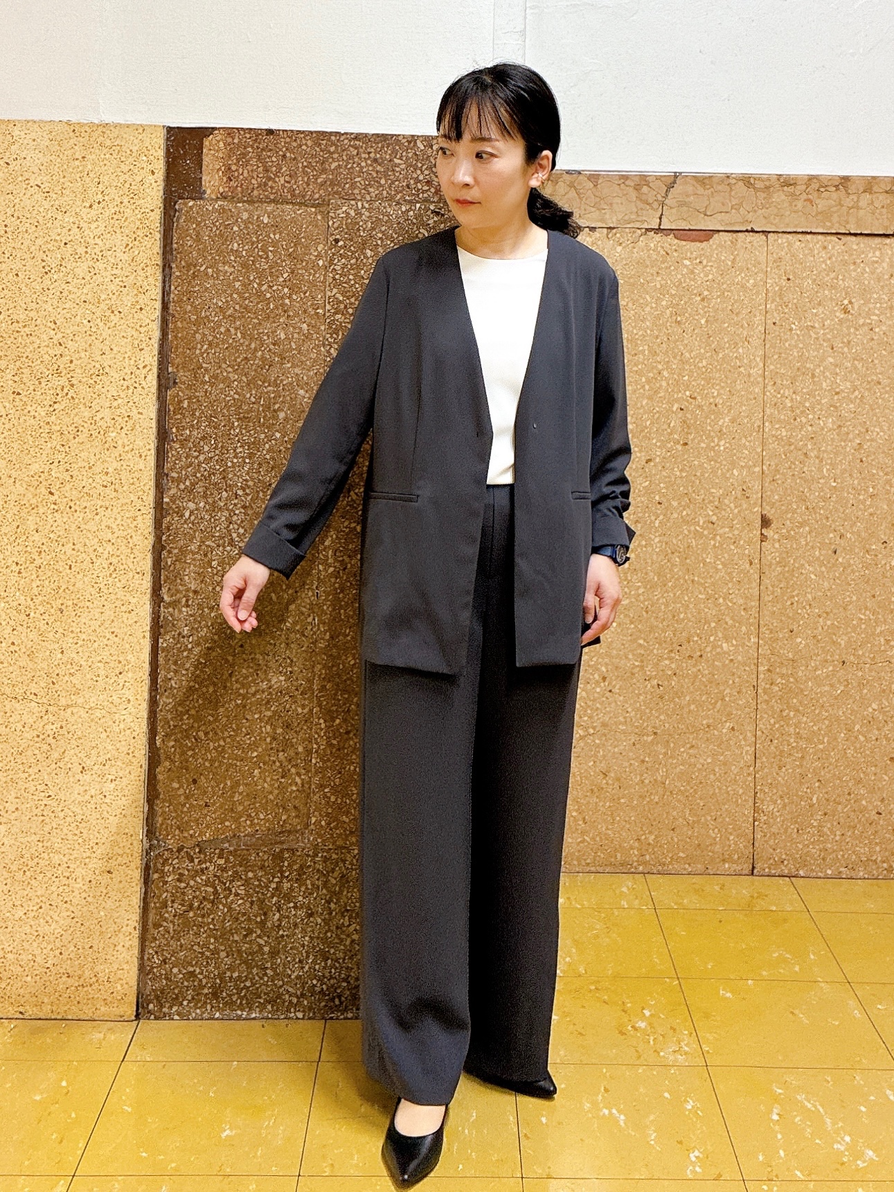 hattoriさんの「INDIVI｜【さらに軽く軽快！／着る日傘】ノーカラージャケット」を使ったコーディネート