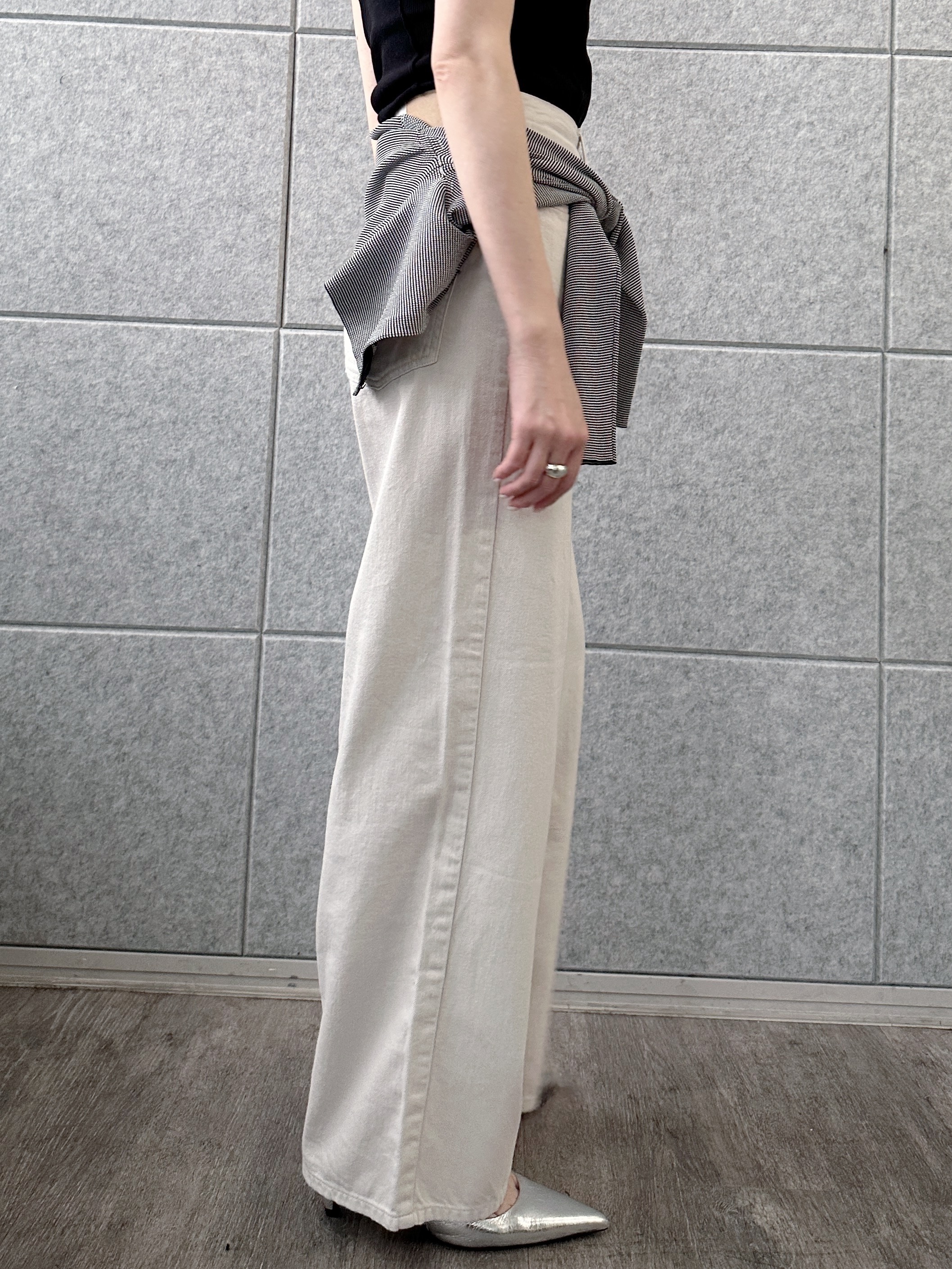 Buyer sakkoさんの「CODE A｜edge line camisole」を使ったコーディネート