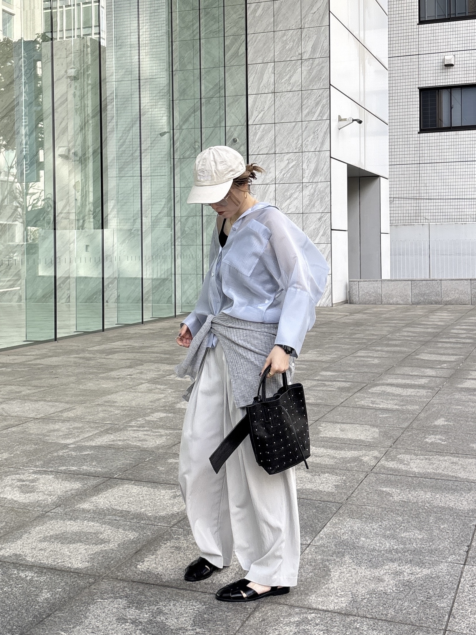 kotakiさんの「INDIVI｜【接触冷感】シアーコクーンブラウス」を使ったコーディネート