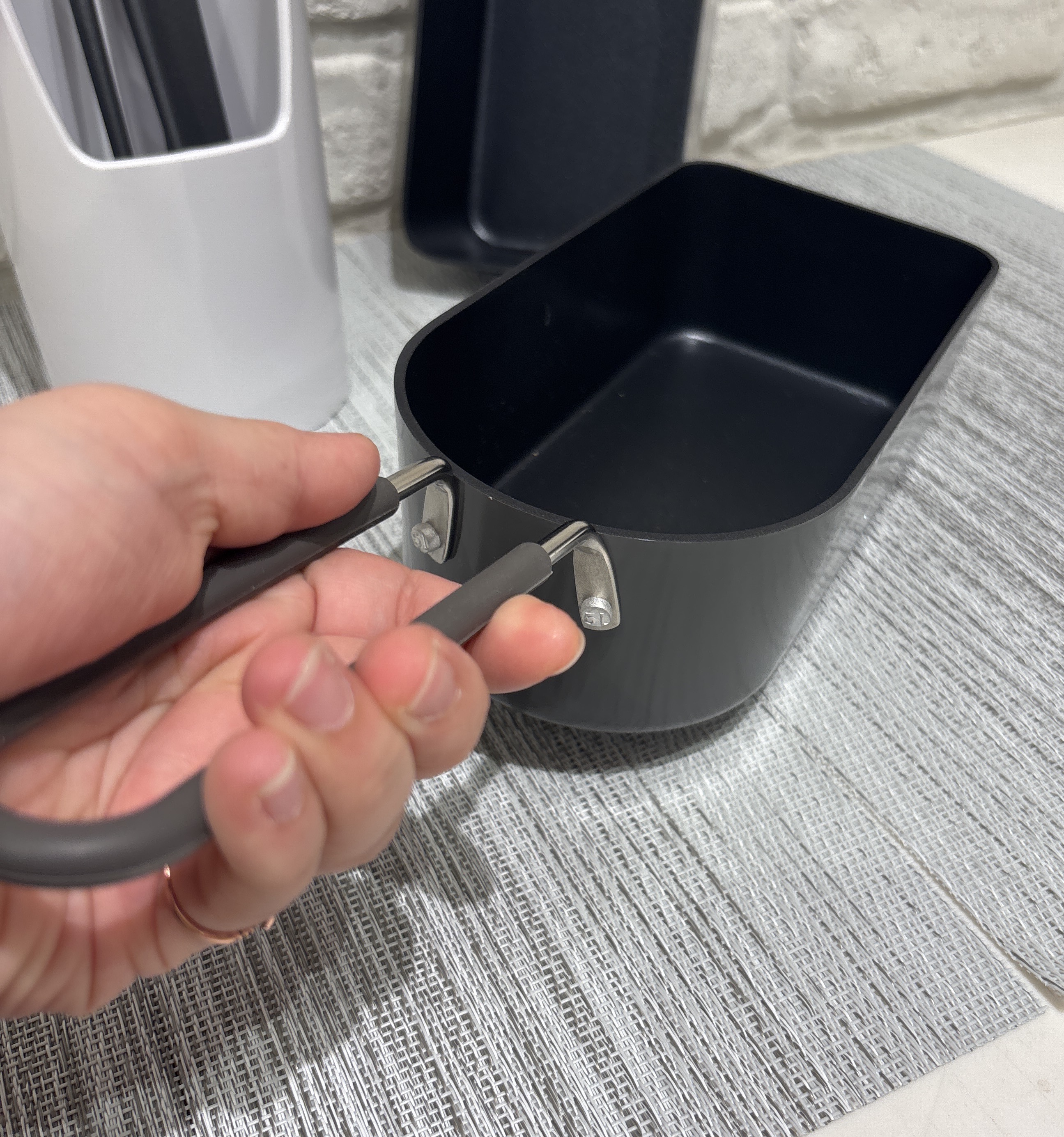 kamekameさんの「212 KITCHEN STORE｜スティックパンオーバルパン チャコール」を使ったコーディネート