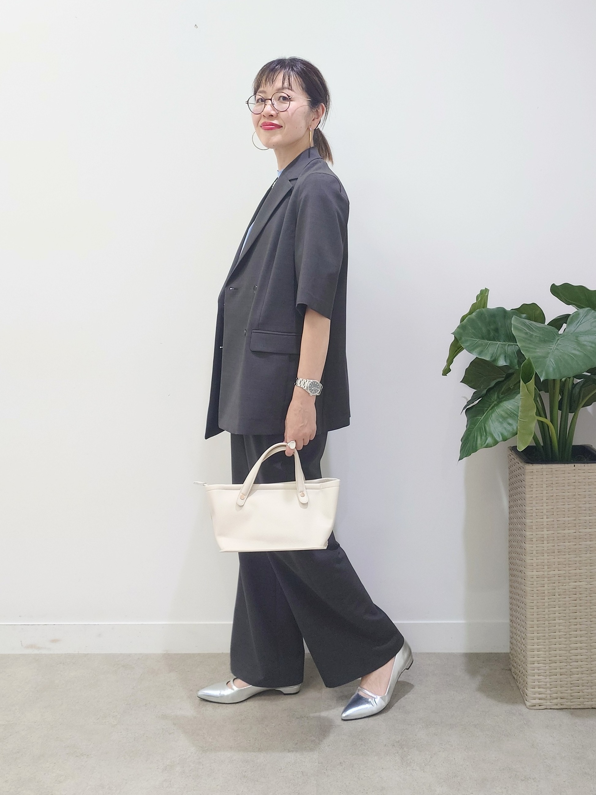 MUTSUKOさんの「UNTITLED｜【シワになりにくい/セットアップ可/接触冷感】ハーフスリーブジャケット」を使ったコーディネート