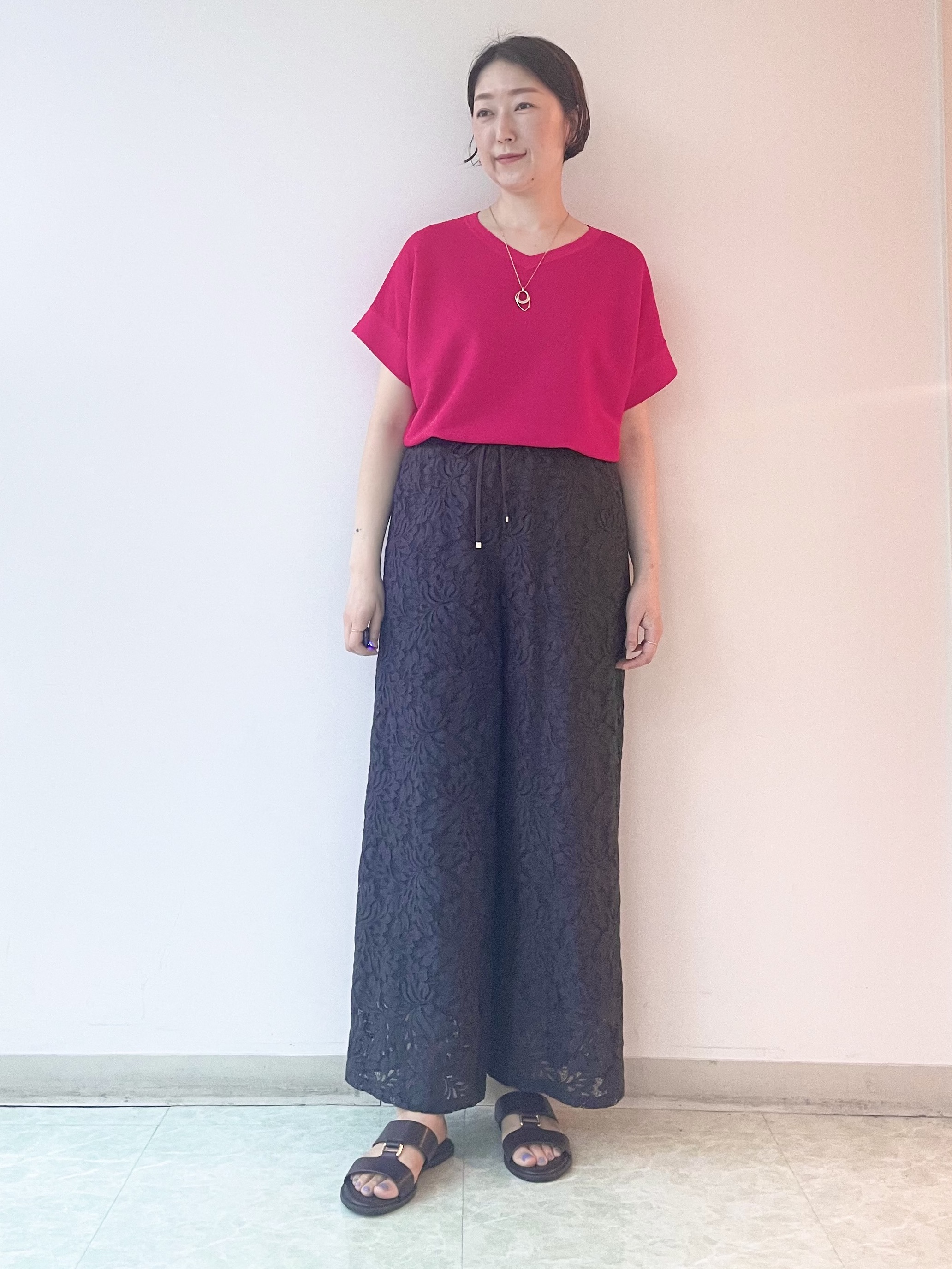 aliceさんの「UNTITLED｜【11色展開/体型カバー】前後2WAYフレンチスリーブニット」を使ったコーディネート
