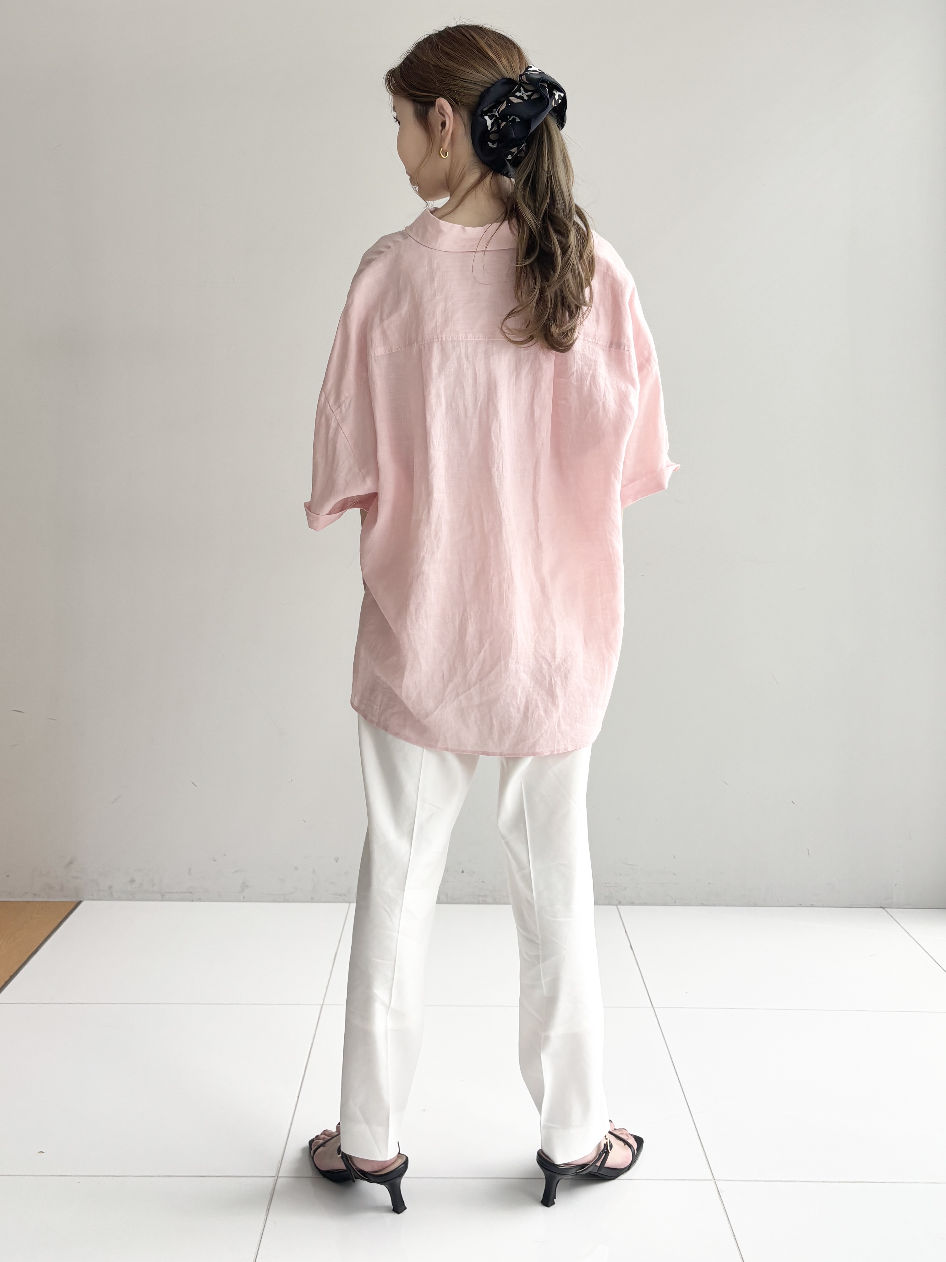清水夏姫さんの「DRESSTERIOR｜【otonaMUSE5月号掲載】スキニーベルトサンダル」を使ったコーディネート