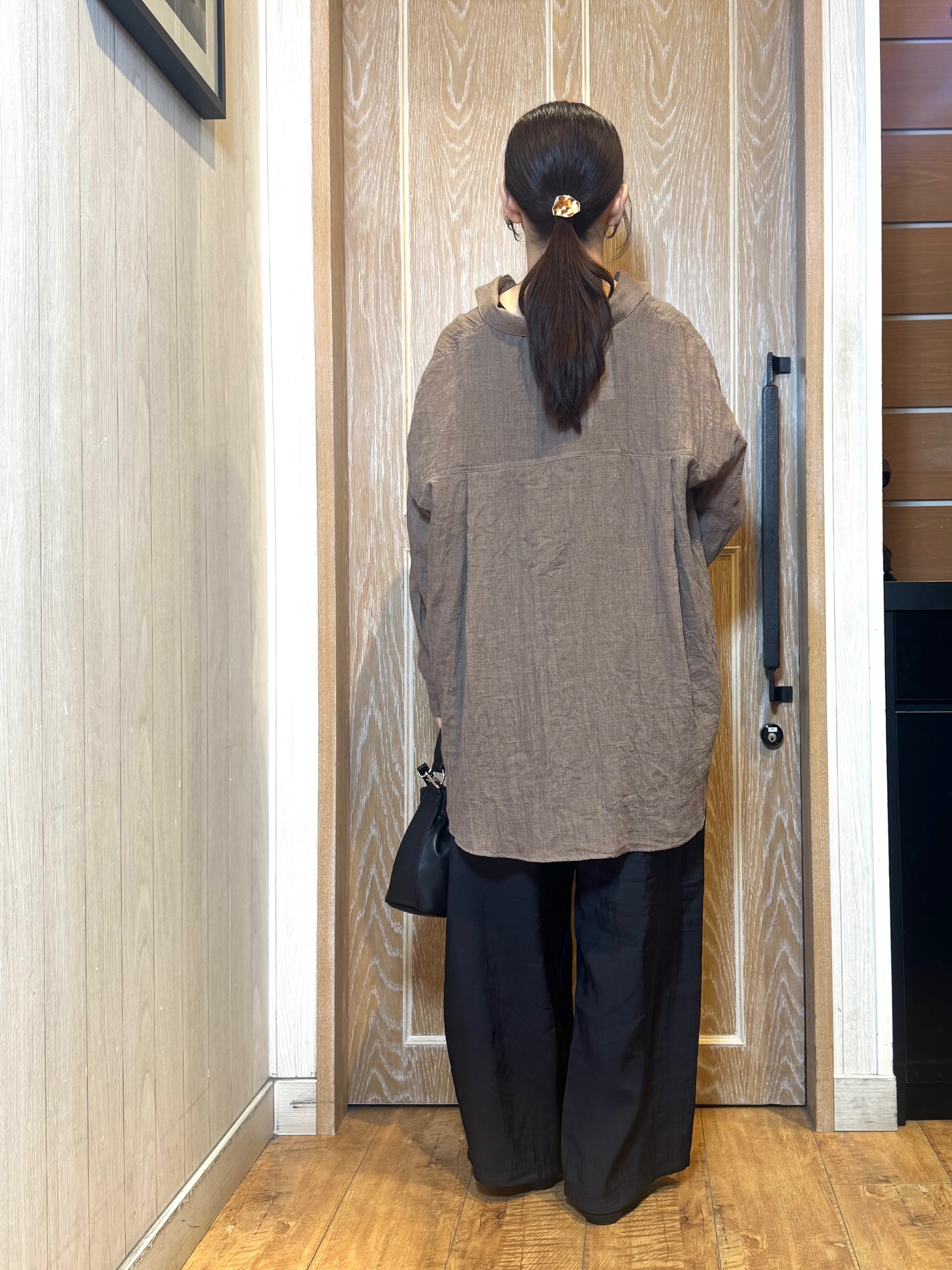 KAORIさんの「SHOO･LA･RUE｜【体型カバー】ふんわり質感 やわらかこなれシアーシャツ」を使ったコーディネート