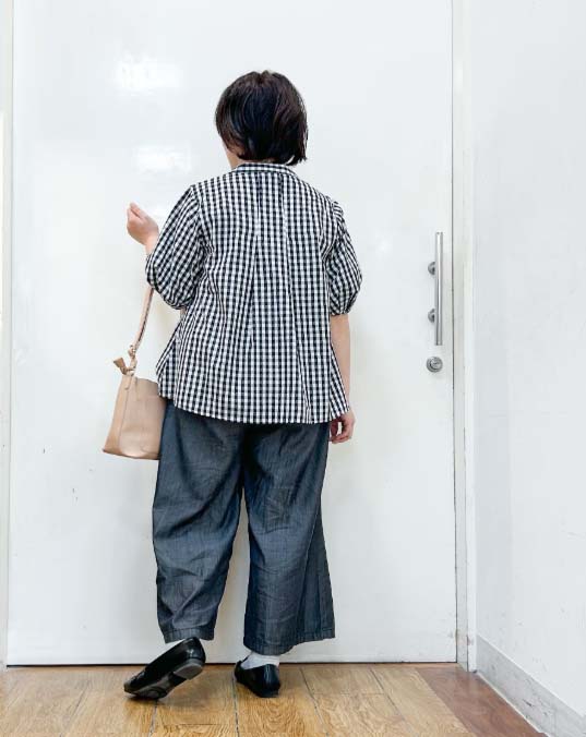haruさんの「SHOO･LA･RUE｜【高レビュー/洗濯後しわになりにくい/インせず着られる】自然に体型カバー 麻調ペプラムブラウス」を使ったコーディネート