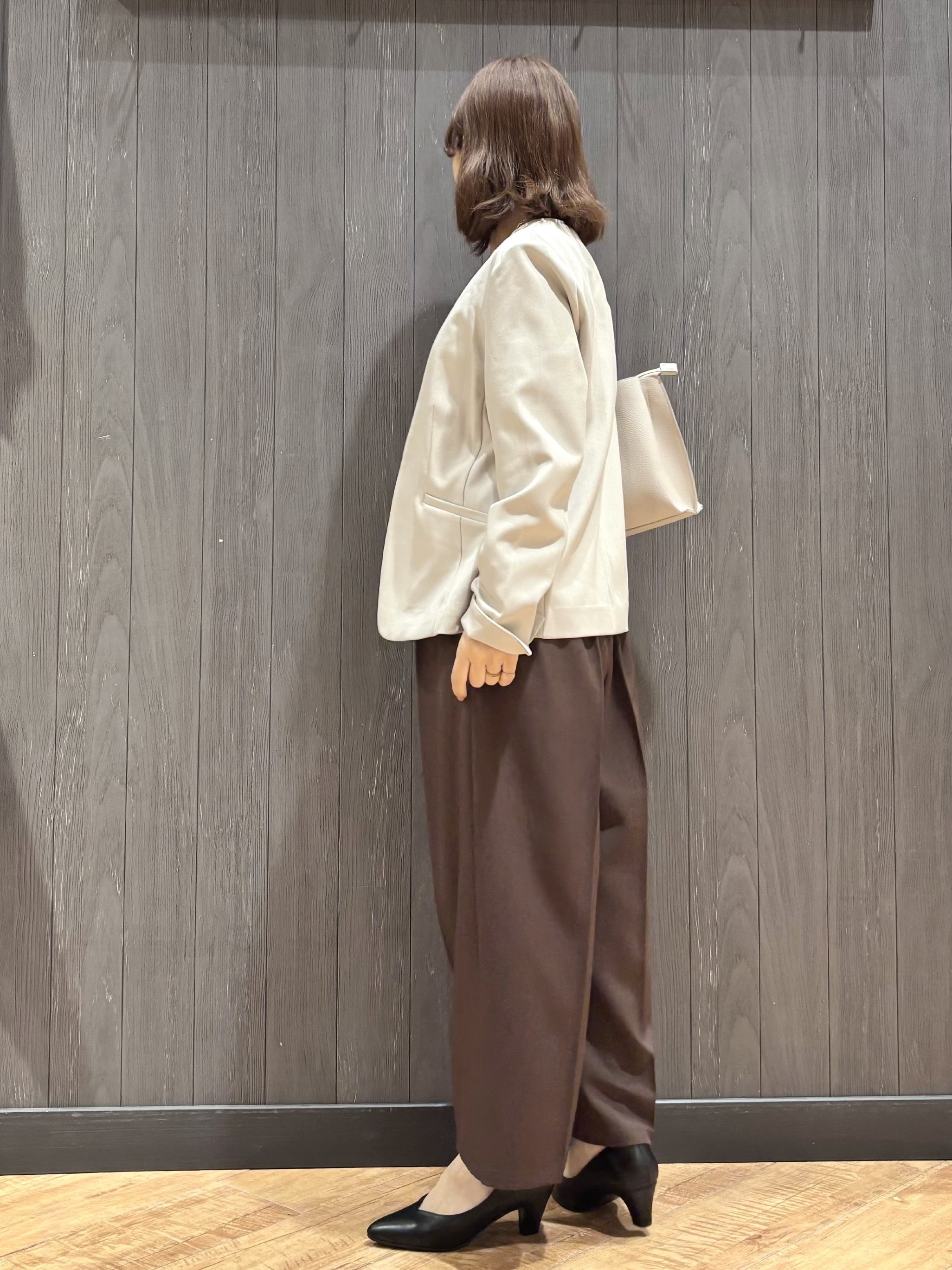 meiさんの「SHOO･LA･RUE｜【洗濯機可/UV/SS-3L】すっきり好印象 ノーカラージャケット」を使ったコーディネート
