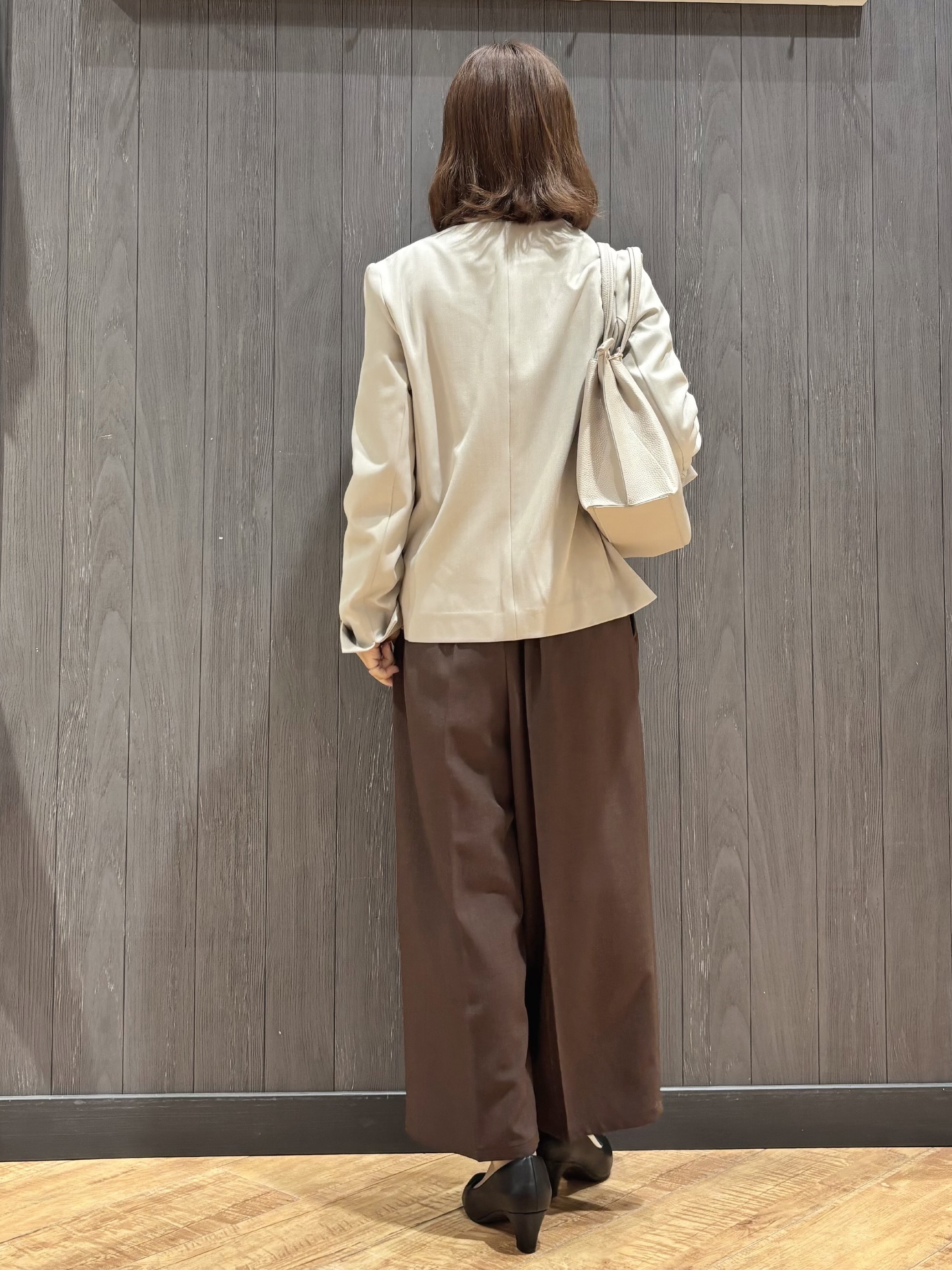 meiさんの「SHOO･LA･RUE｜【洗濯機可/UV/SS-3L】すっきり好印象 ノーカラージャケット」を使ったコーディネート