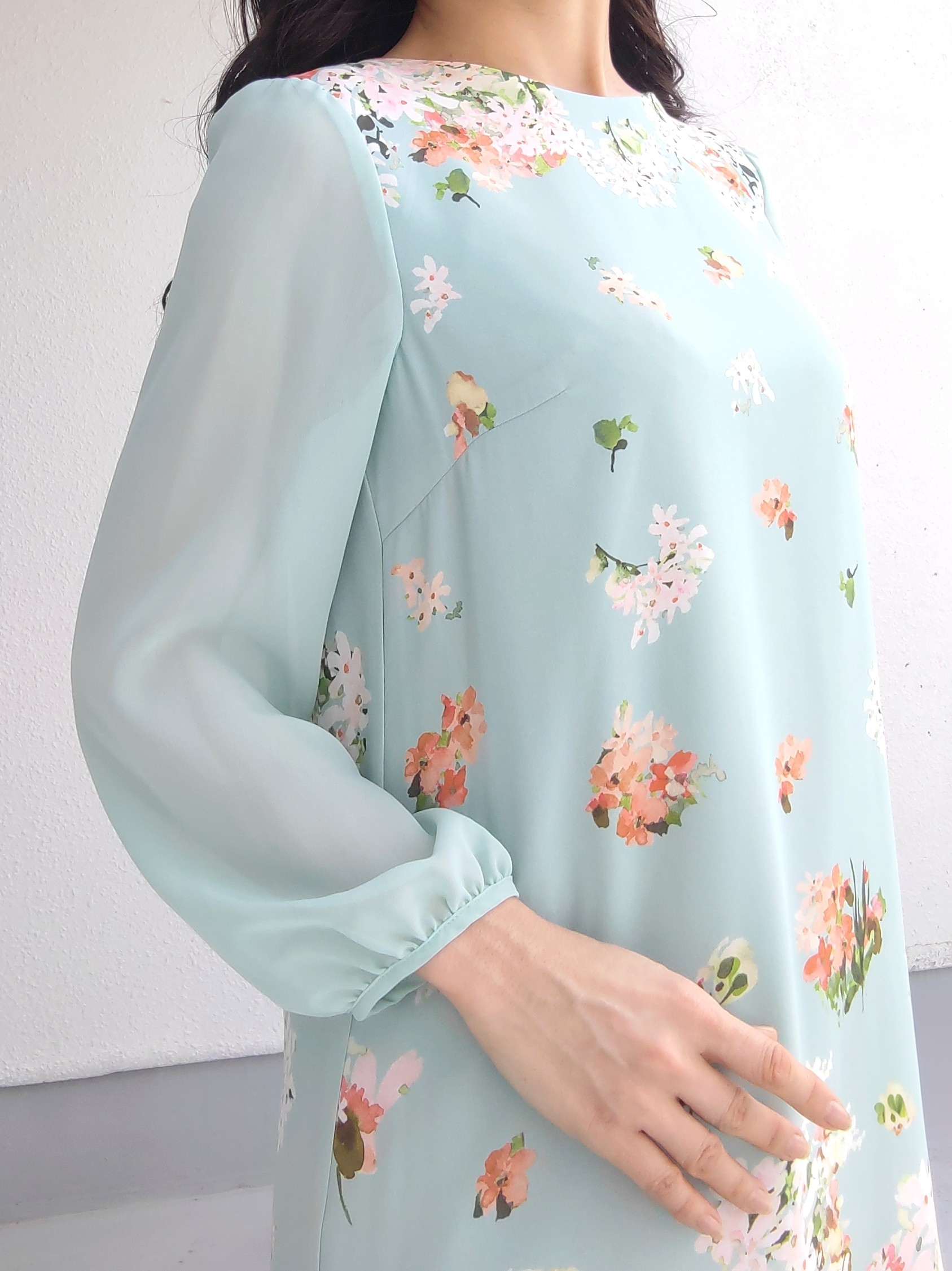 keinaさんの「SunaUna｜【co creation and yours／SS～L】多色花柄プリントワンピース」を使ったコーディネート