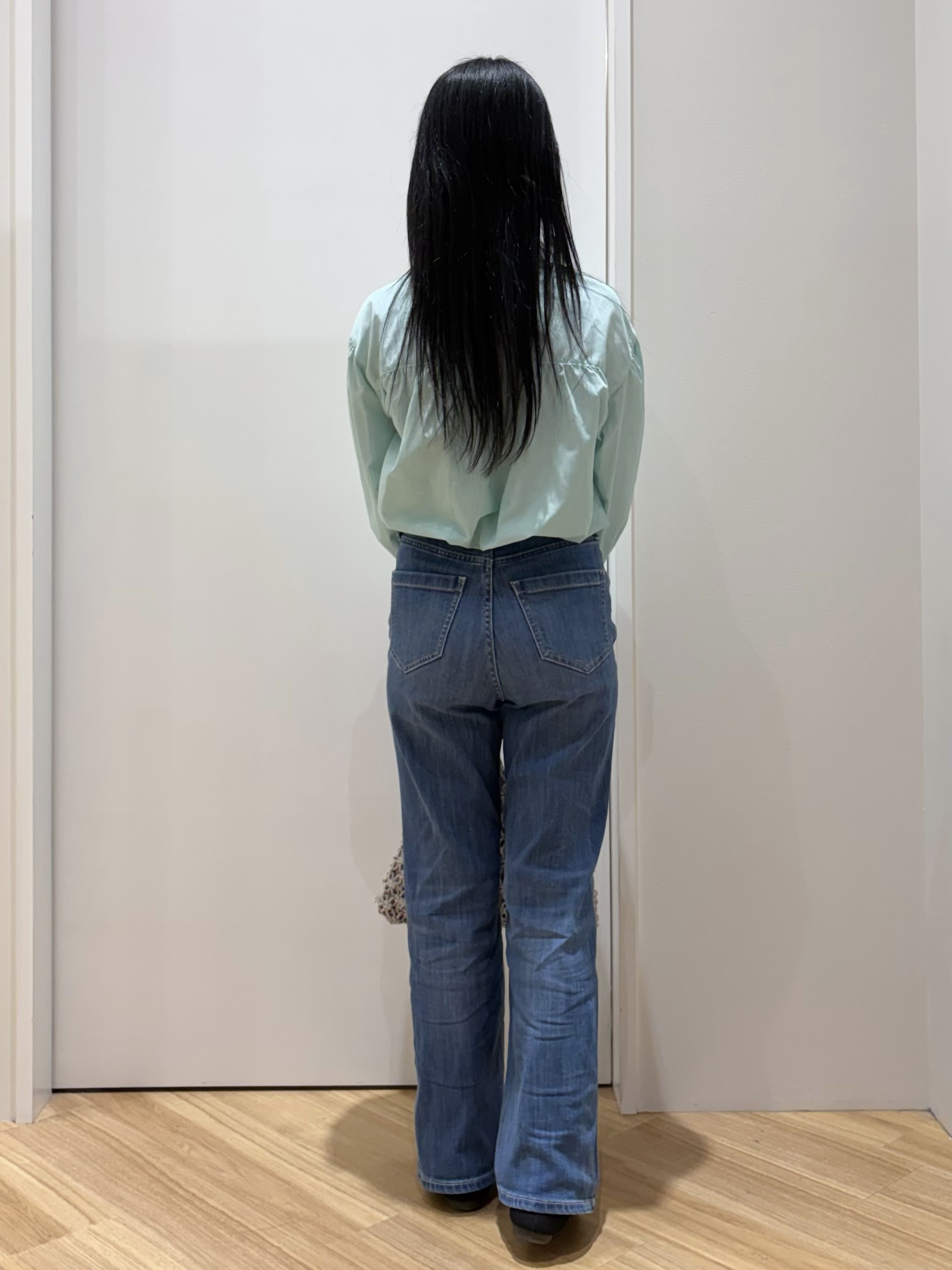 kanonさんの「grove｜【貴島明日香さん着用／イージーケア／接触冷感】麻混スタンドギャザーシャツ」を使ったコーディネート
