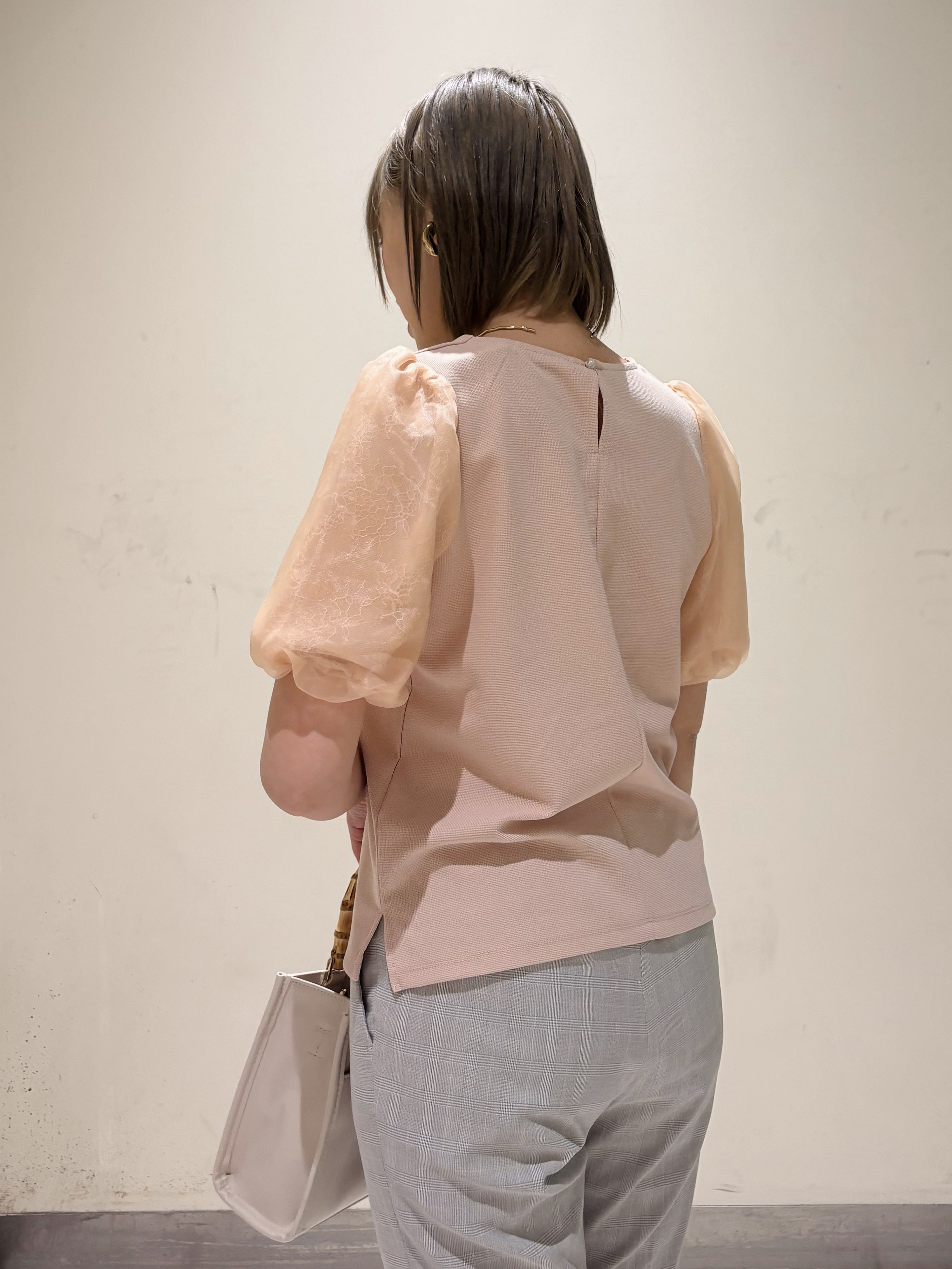 みきちぃさんの「index｜【接触冷感／UVケア】シアーバルーンスリーブトップス《洗濯機OK》」を使ったコーディネート
