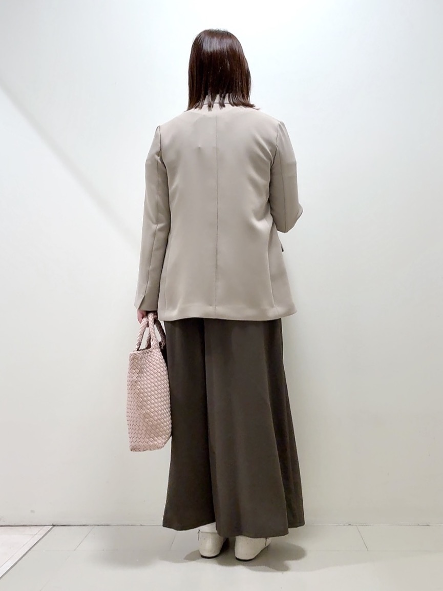 YUIさんの「UNTITLED｜【洗える/ストレッチ性】ダブルブレストジャケット」を使ったコーディネート