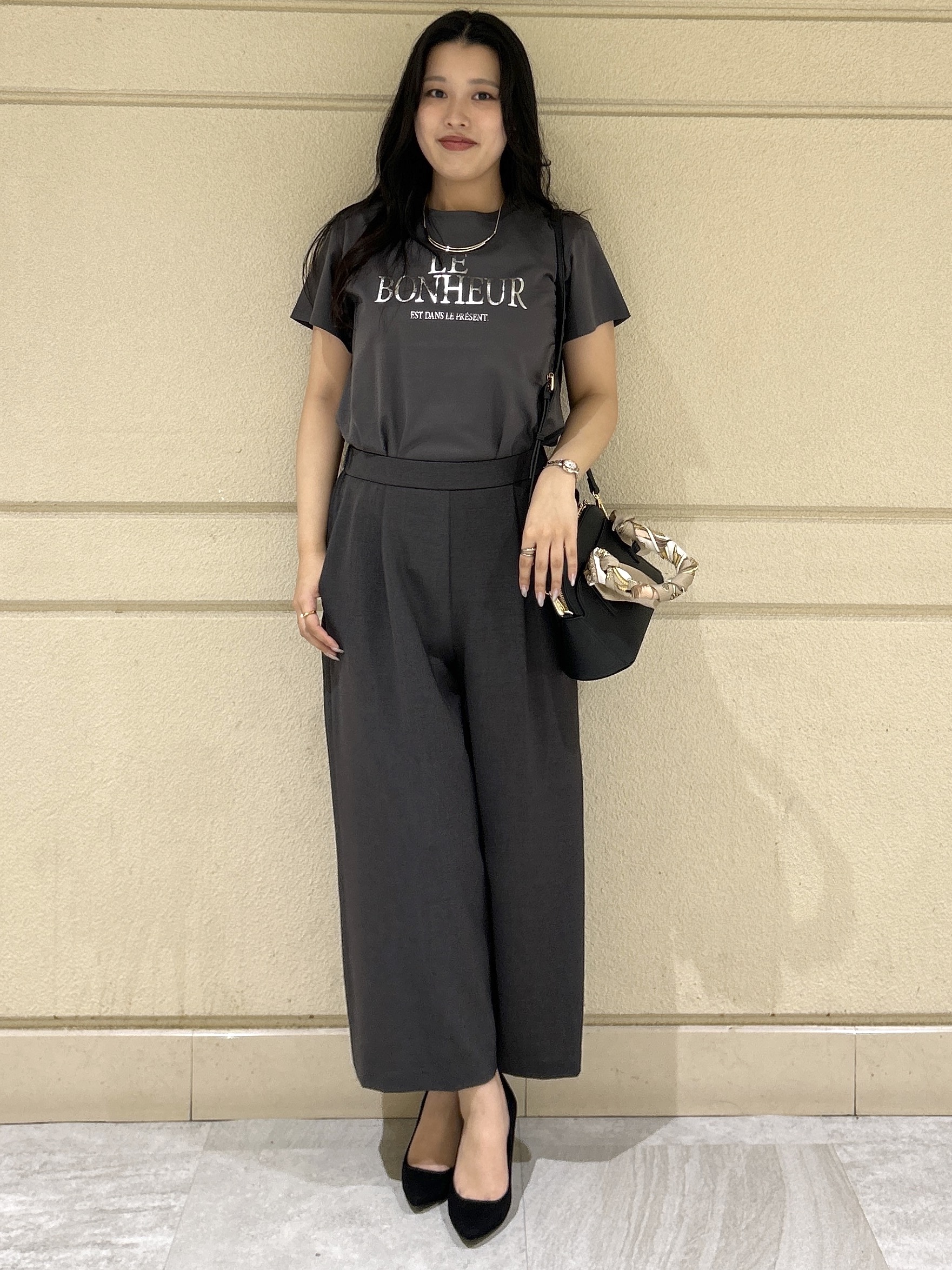 Momokaさんの「COUP DE CHANCE｜【手洗い可／日本製】半袖ロゴTシャツ」を使ったコーディネート