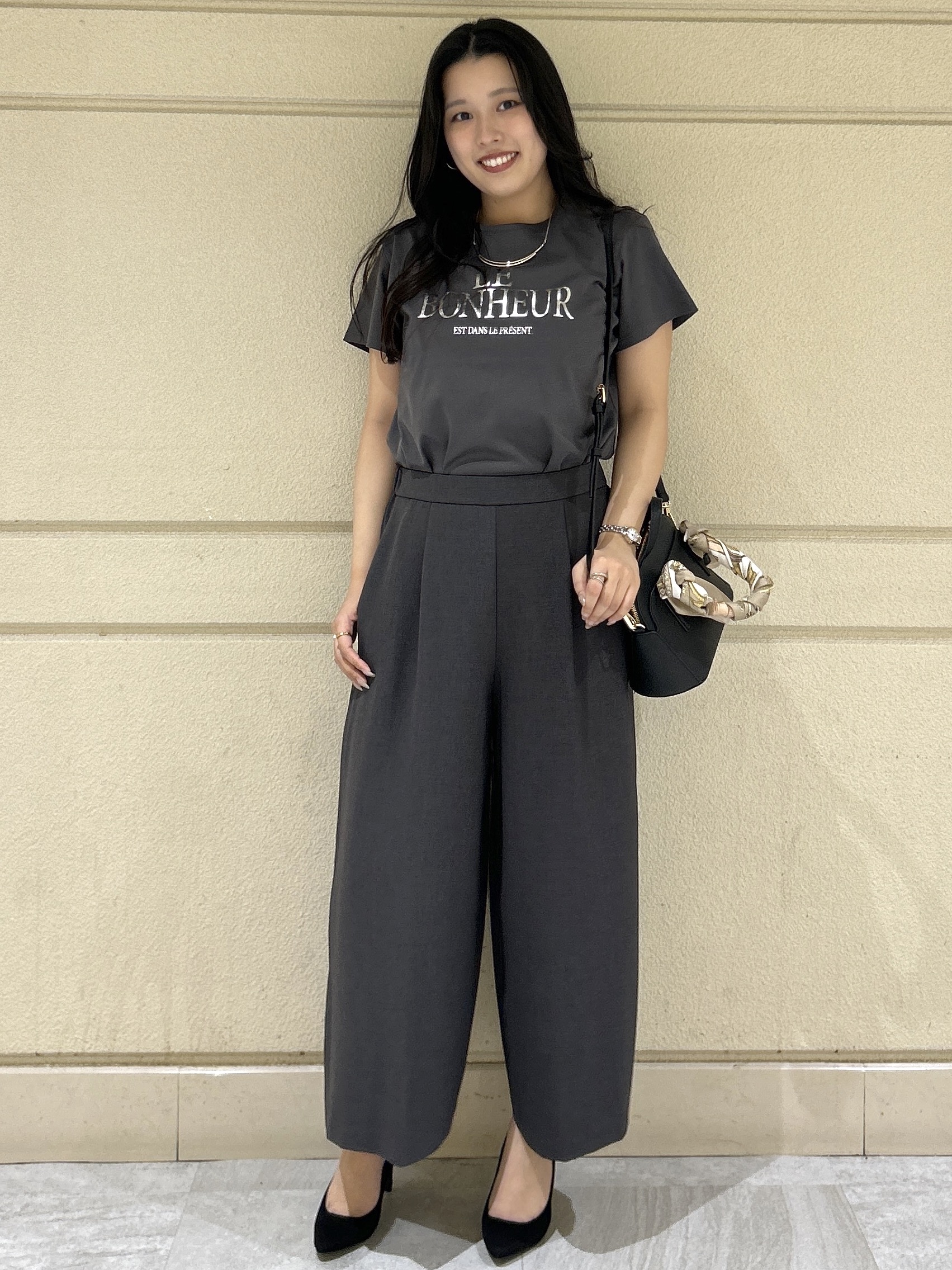 Momokaさんの「COUP DE CHANCE｜【手洗い可／日本製】半袖ロゴTシャツ」を使ったコーディネート