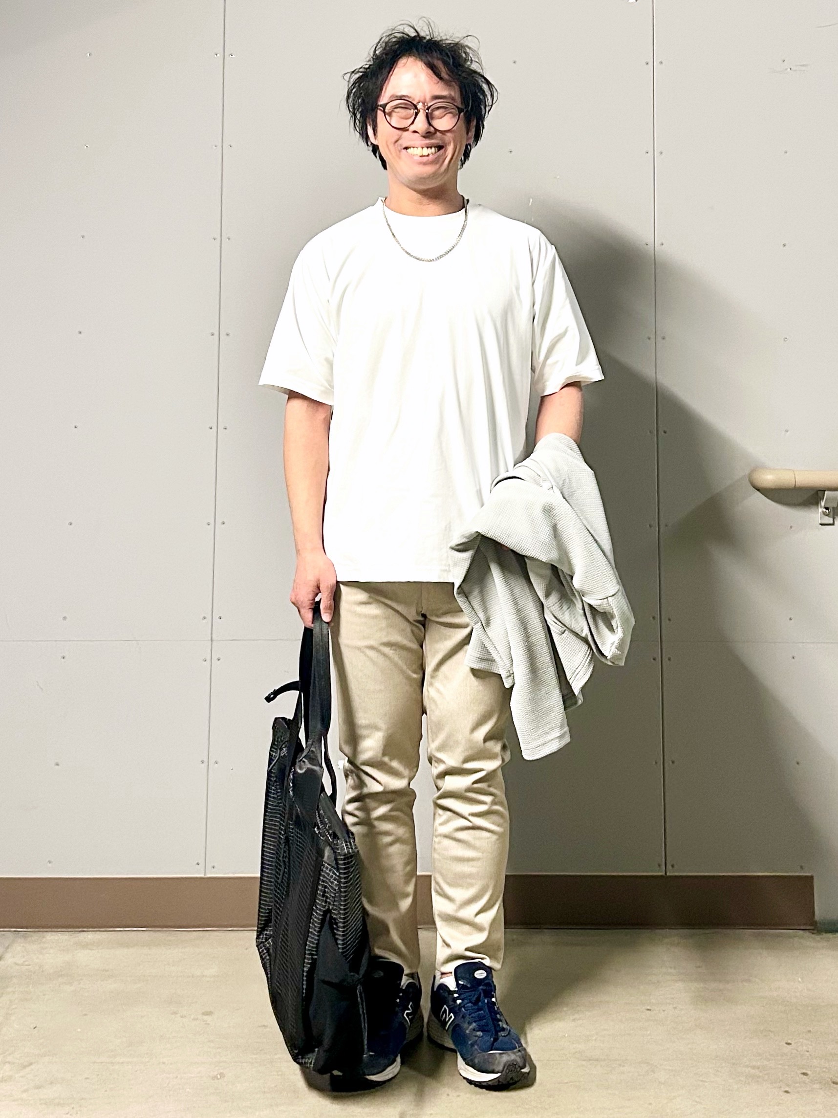 KENJI Iさんの「THE SHOP TK｜【2点セット】カーディガン＋半袖Tシャツ 洗濯機OK」を使ったコーディネート