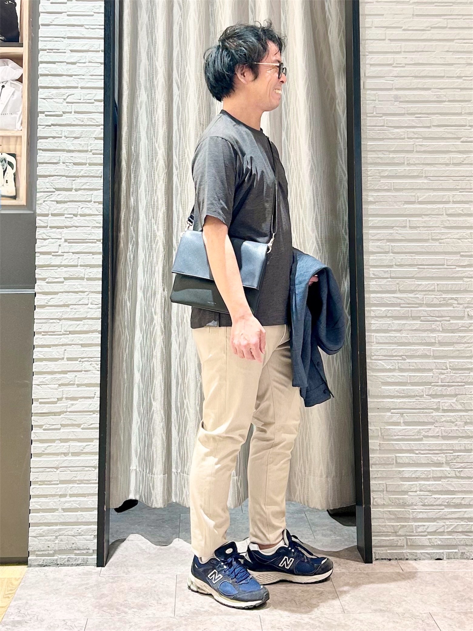 KENJI Iさんの「THE SHOP TK｜【LINO FINE】リネンライク 長袖シャツ UVカット/イージーケア/吸水速乾/洗濯機OK」を使ったコーディネート