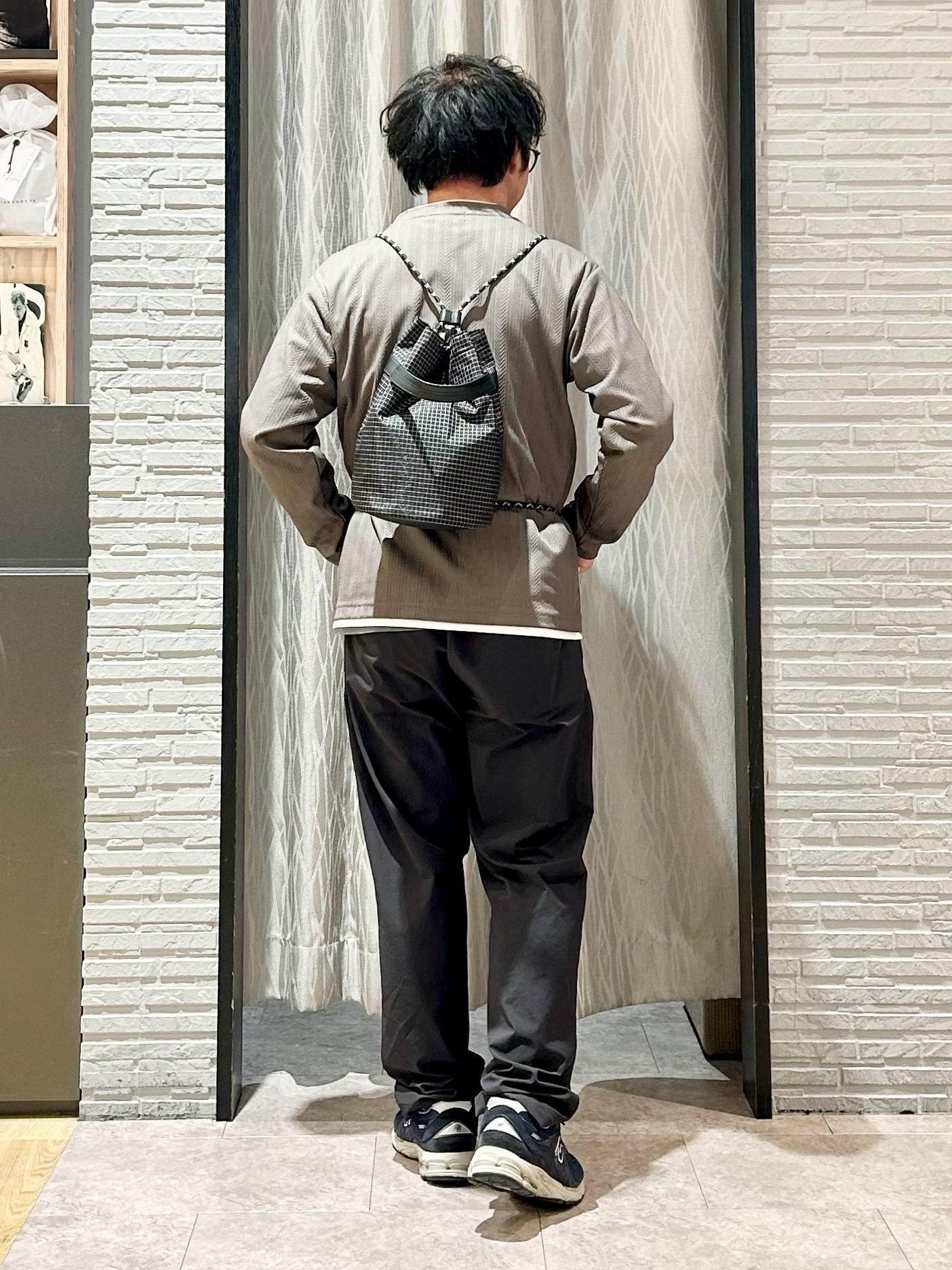 KENJI Iさんの「THE SHOP TK｜【程よく品のある着こなし】ジャカード フェイクレイヤード長袖Tシャツ 洗濯機OK」を使ったコーディネート