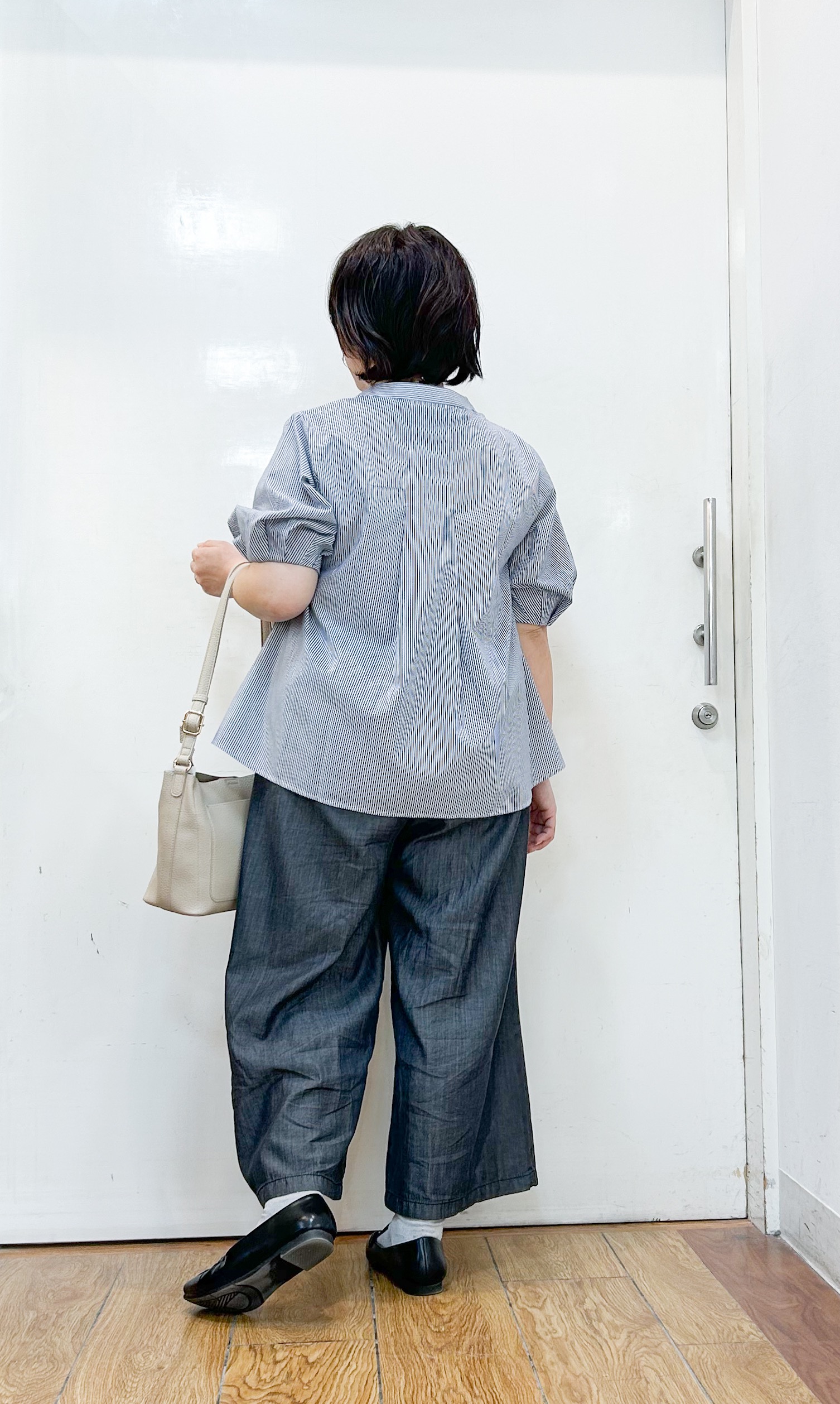 haruさんの「SHOO･LA･RUE｜【高レビュー/洗濯後しわになりにくい/インせず着られる】自然に体型カバー 麻調ペプラムブラウス」を使ったコーディネート