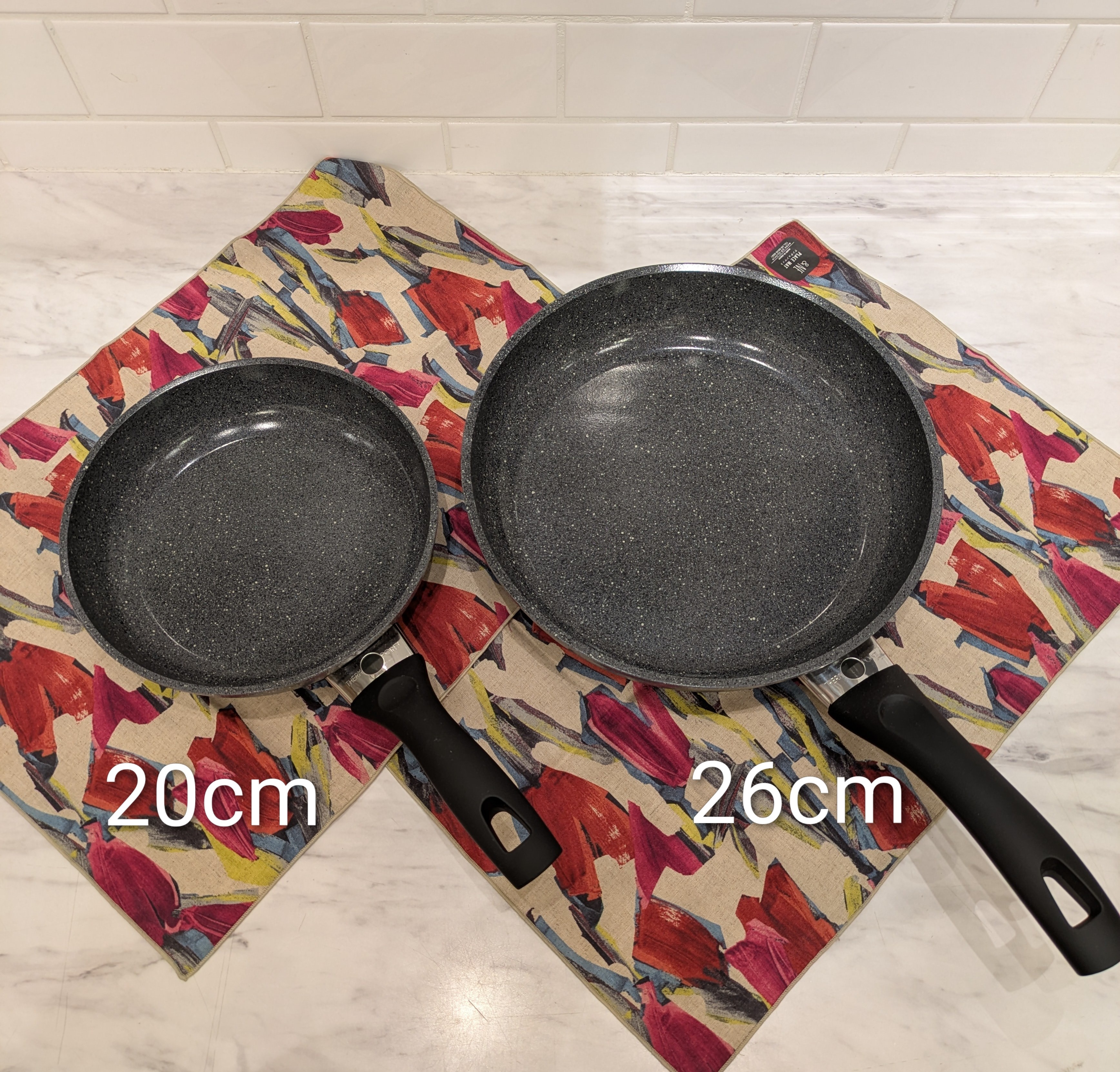 みみみさんの「212 KITCHEN STORE｜ナイロンビーター ＜ZWILLING ツヴィリング＞」を使ったコーディネート